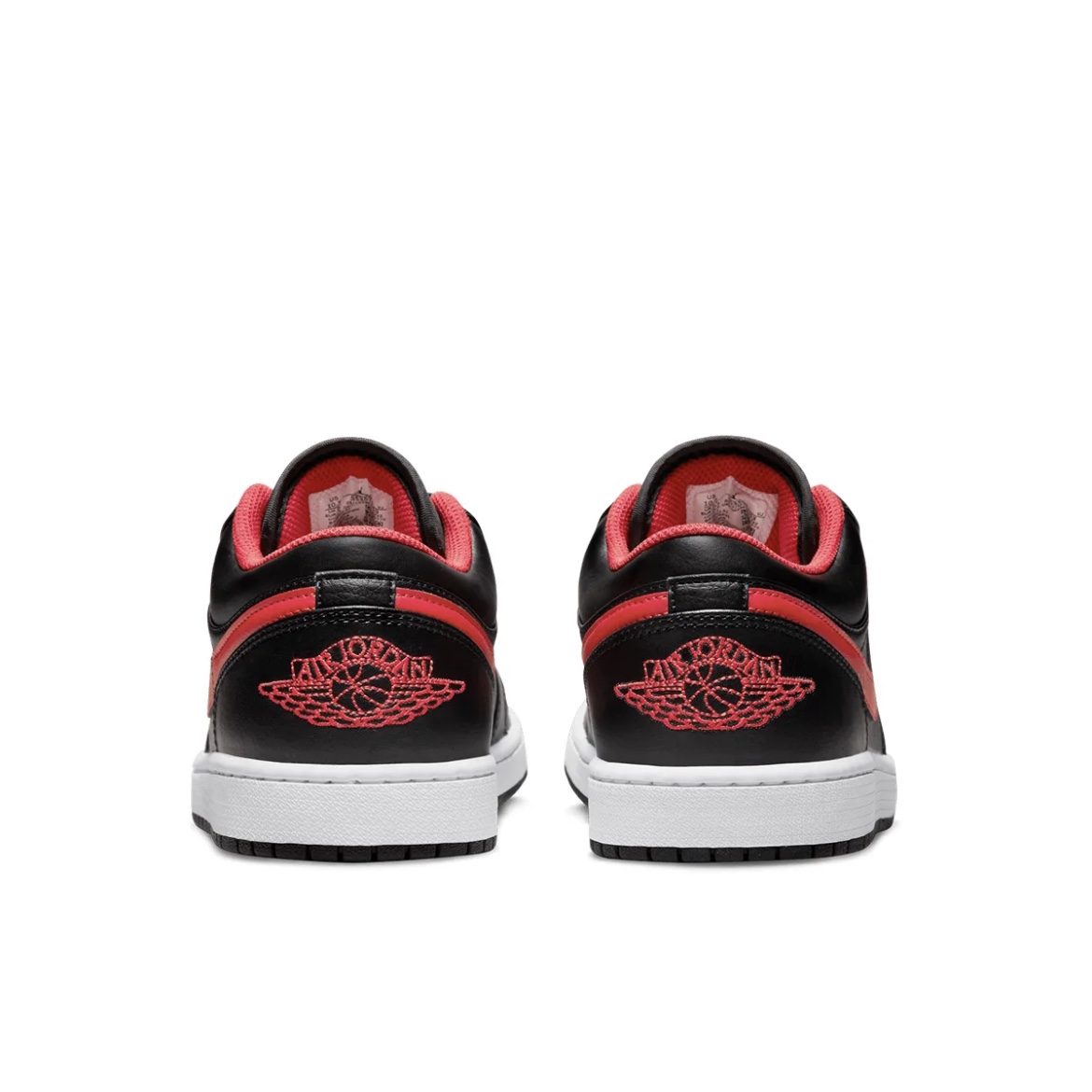 Jordan 1 Low Black Fire Red 착용 스타일 - 2