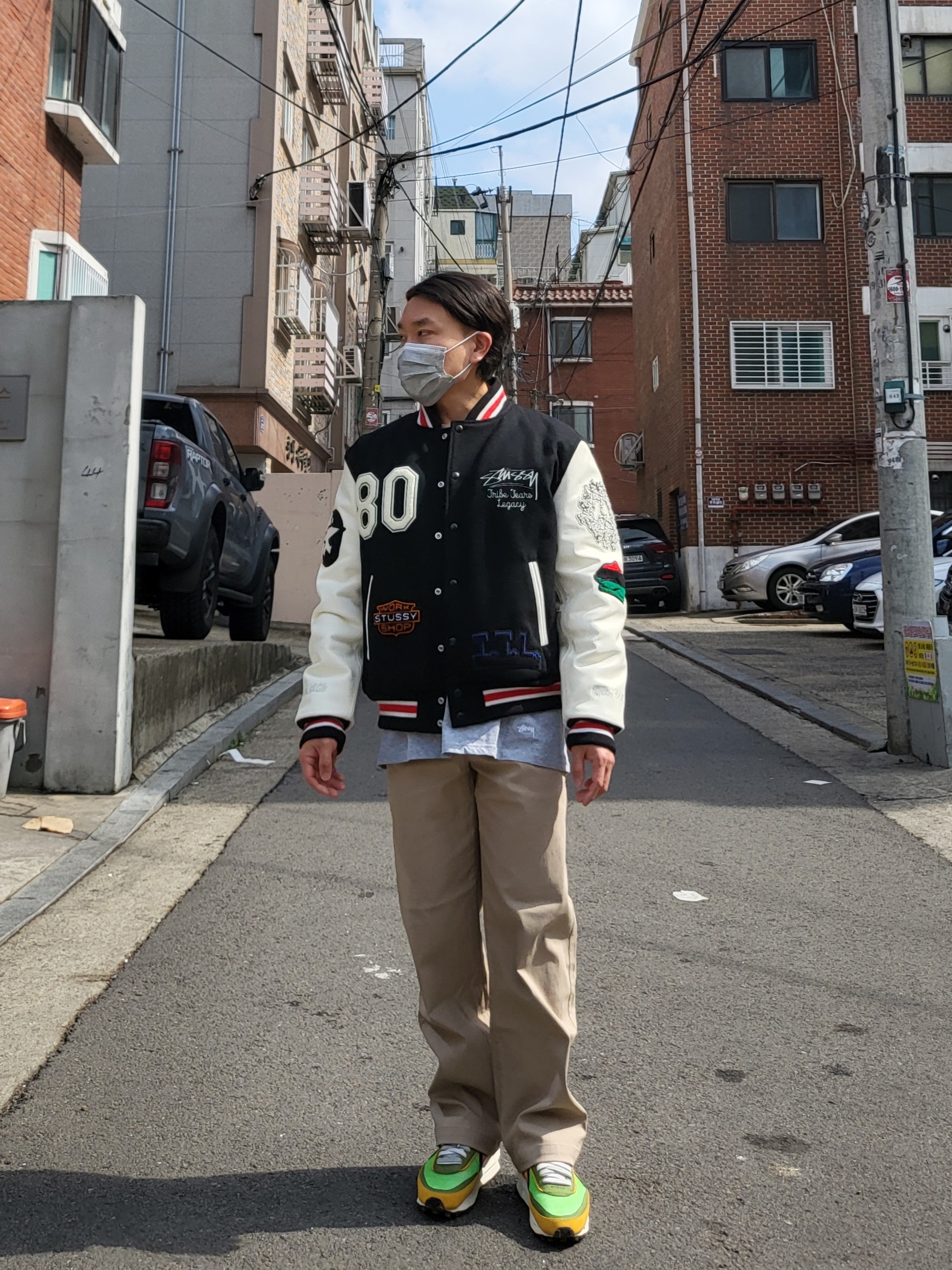Stussy x Our Legacy x Denim Tears TTL Varsity Jacket Black, Nike x Sacai LDWaffle Green Multi 착용 스타일