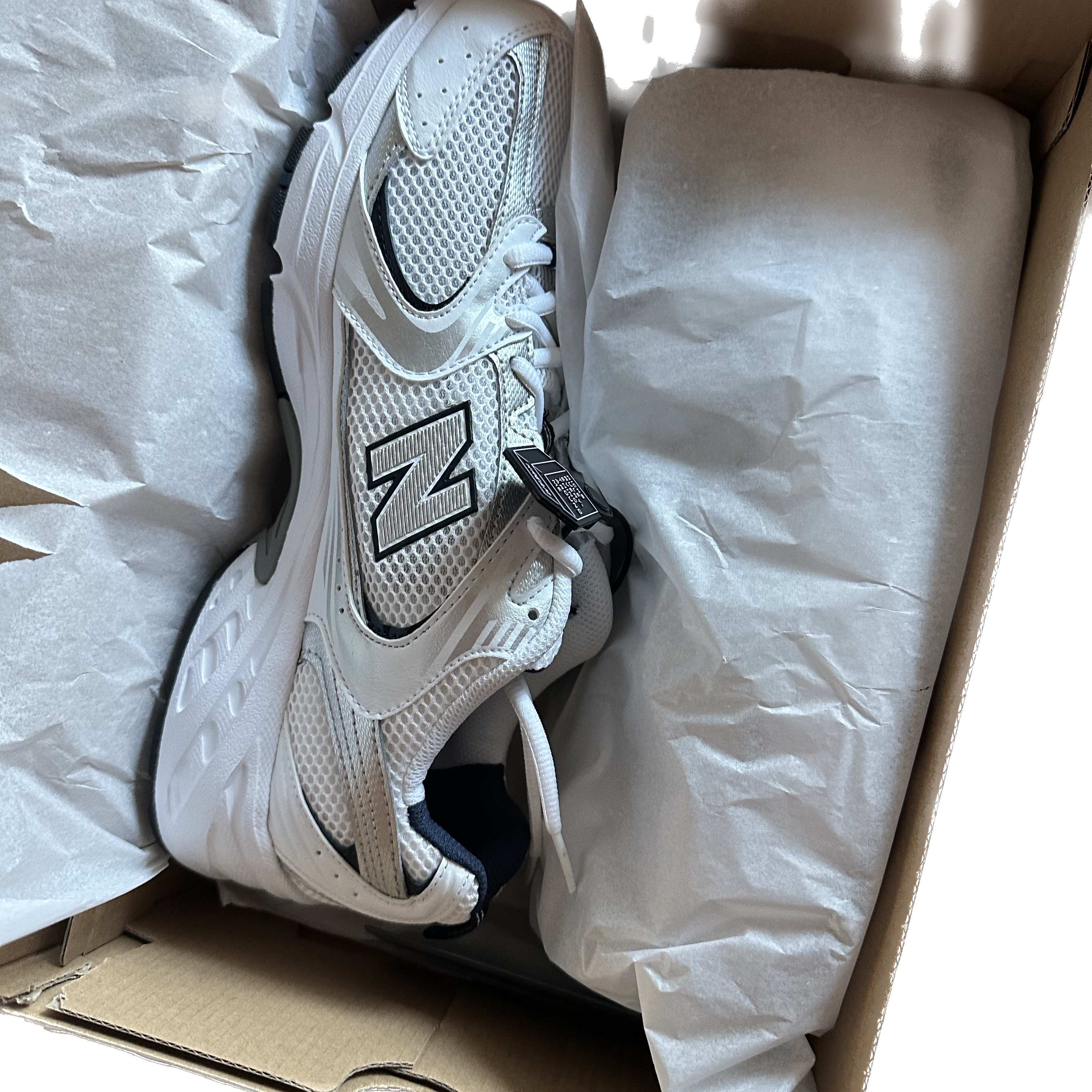 New Balance 530 White 착용 스타일