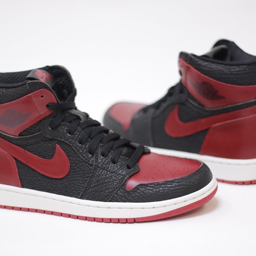 Jordan 1 Retro High OG Patent Bred, (W) Jordan 1 Retro High OG Varsity Red 착용 스타일 - 3