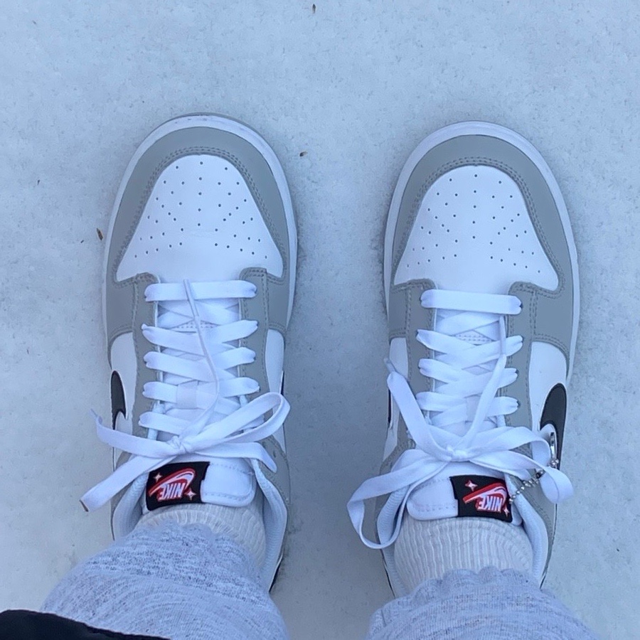 Nike Dunk Low Retro SE Jackpot Grey Fog 착용 스타일 - 1