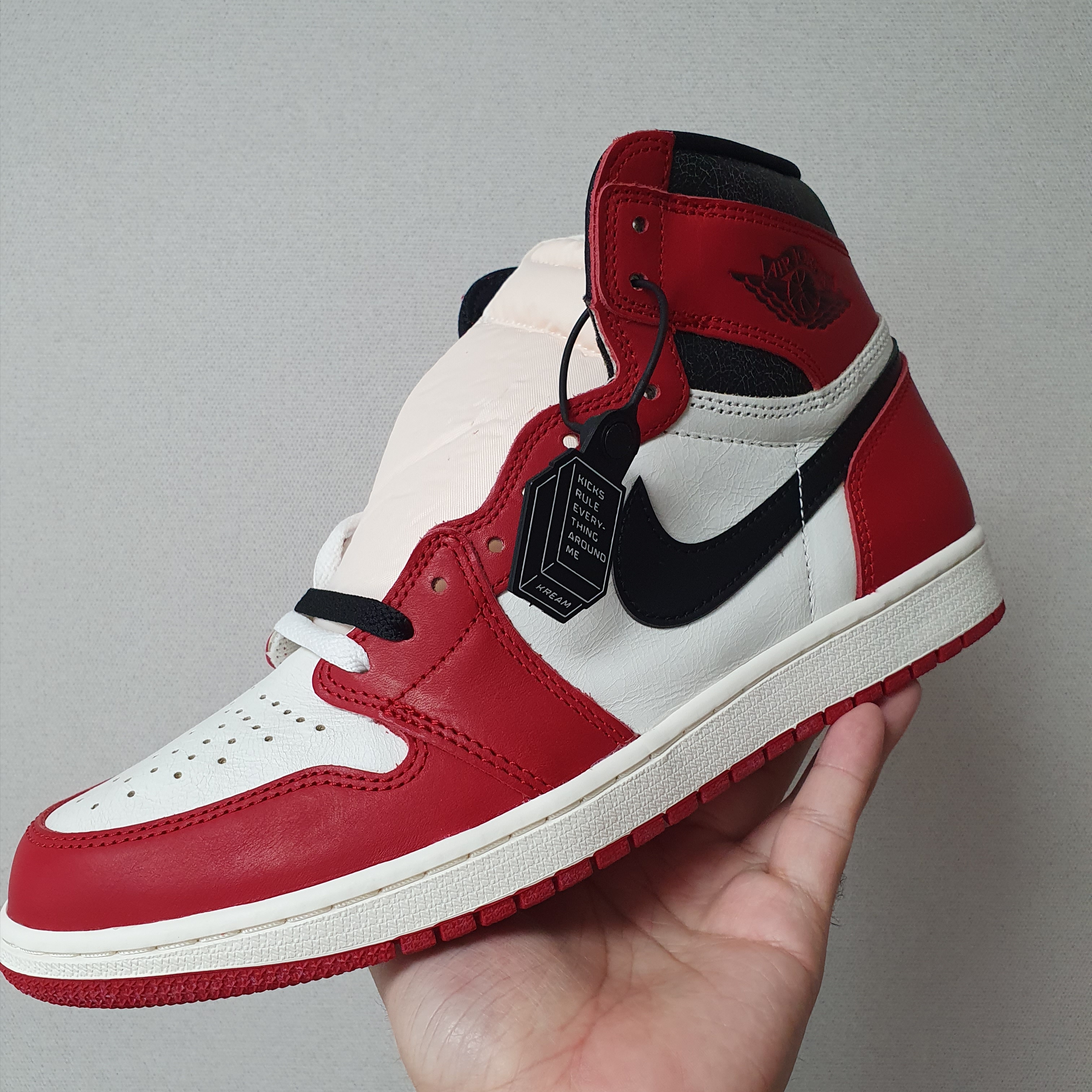 Jordan 1 Retro High OG Chicago 2022 착용 스타일 - 5