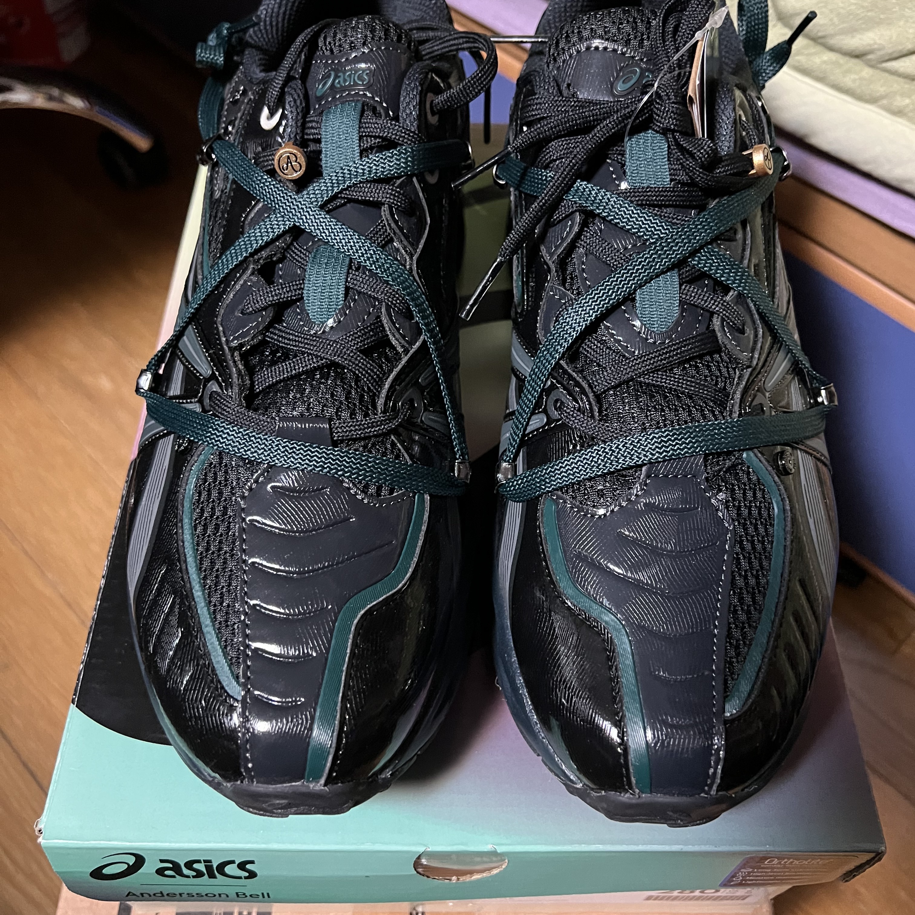 Asics x Andersson Bell HN2-S Protoblast Black 착용 스타일 - 2