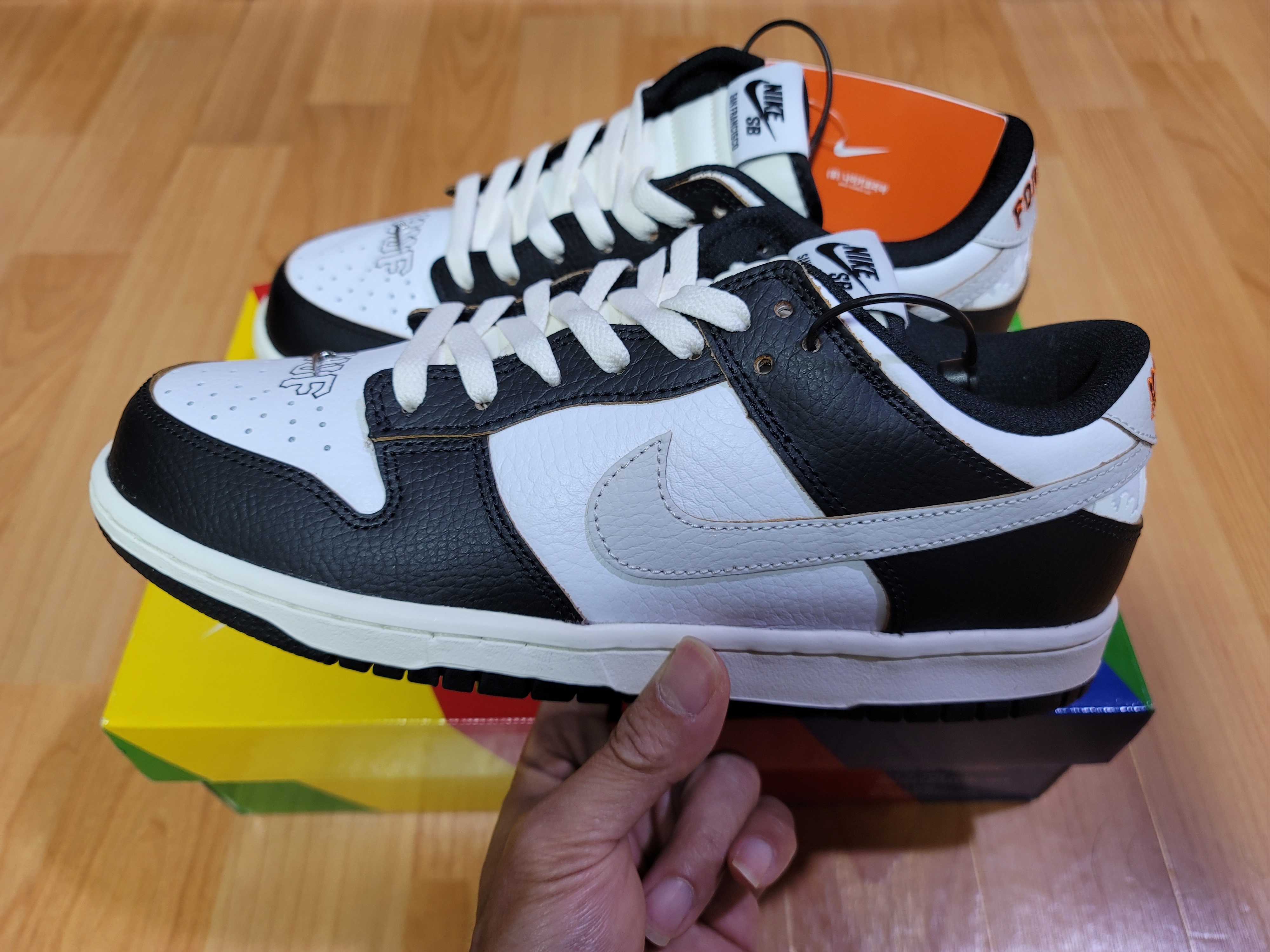 Nike x HUF SB Dunk Low San Francisco 착용 스타일 - 1