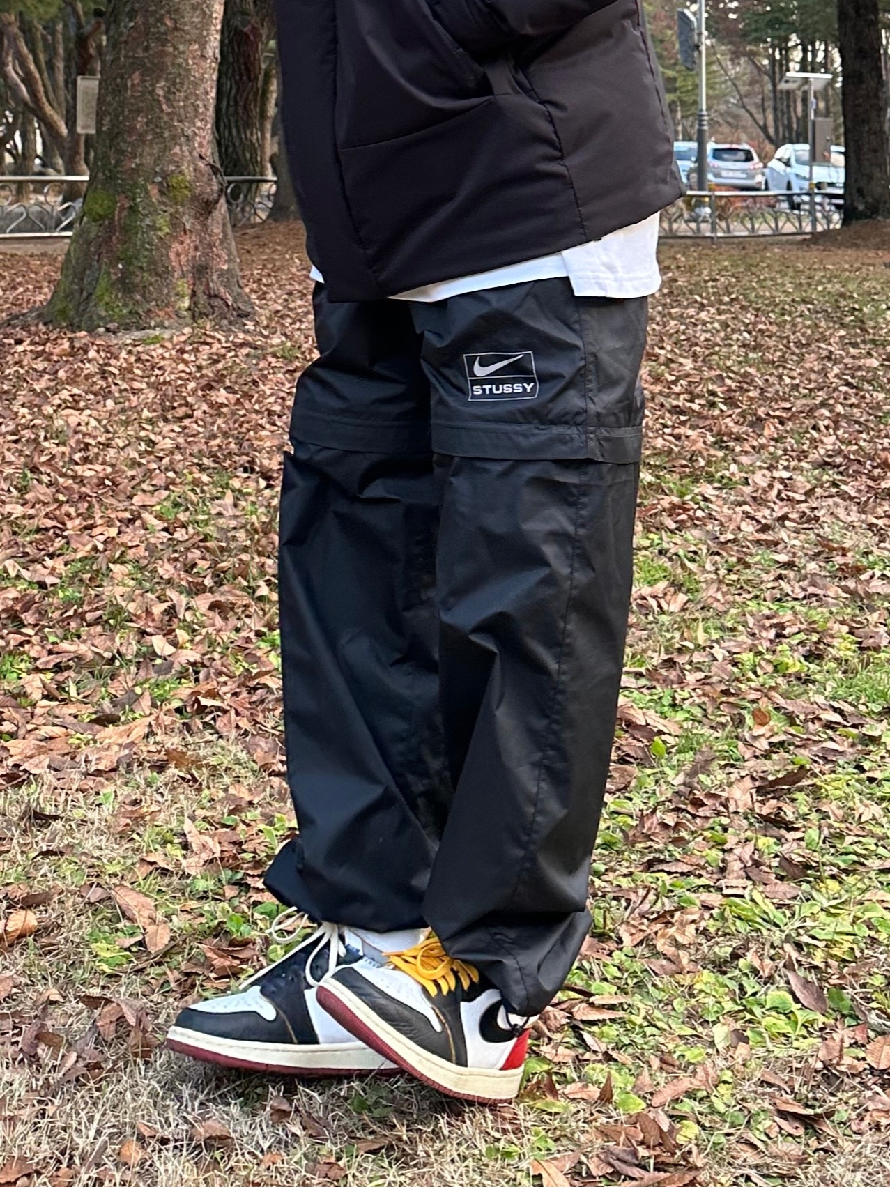 Nike x Stussy NRG FL Storm-Fit Pants Black (DO7170-010), Nike x Stussy NRG FL Storm-Fit Pants Black (DO7171-010) 착용 스타일 - 3