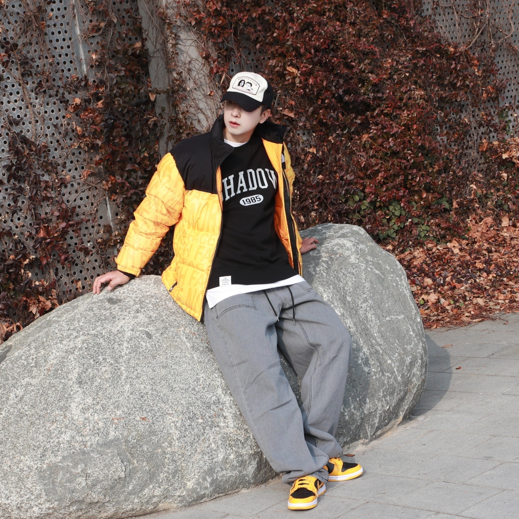 The North Face White Label Novelty Nuptse Down Jacket P Yellow, Nike Dunk Low Retro Championship Goldenrod 착용 스타일 - 3
