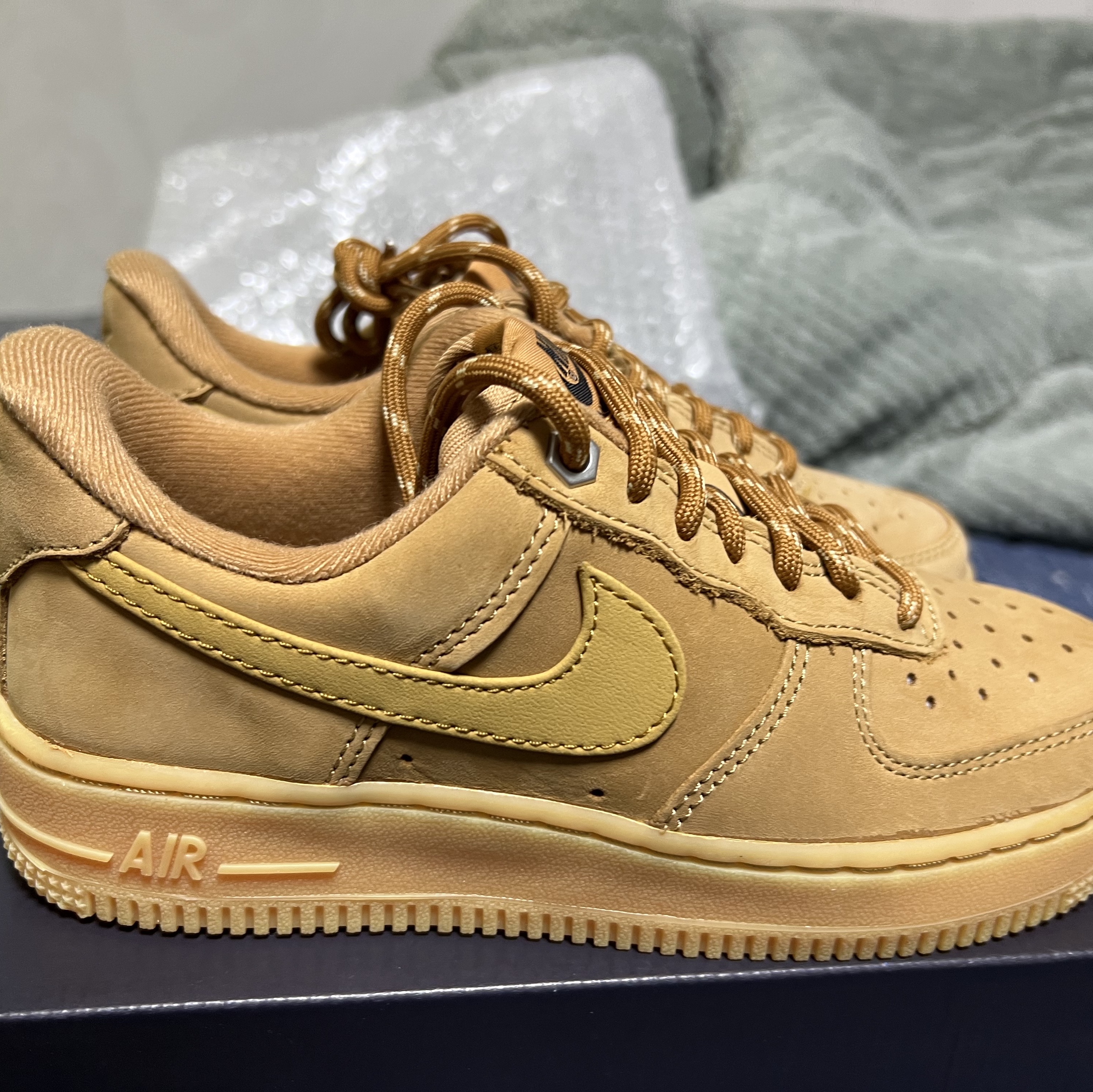 Nike Air Force 1 '07 WB Flax 착용 스타일 - 2