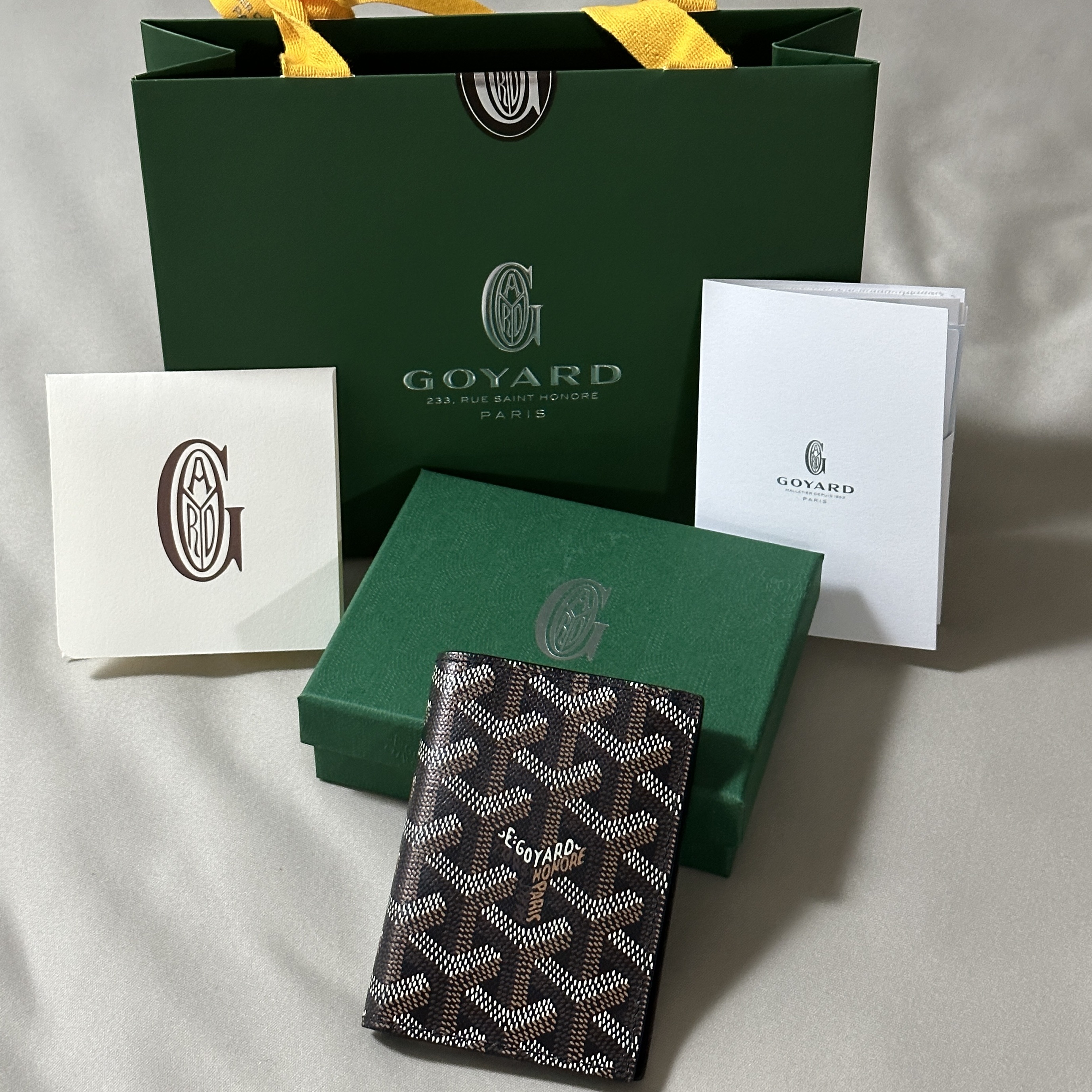 Goyard Saint Marc Card Holder Black 착용 스타일