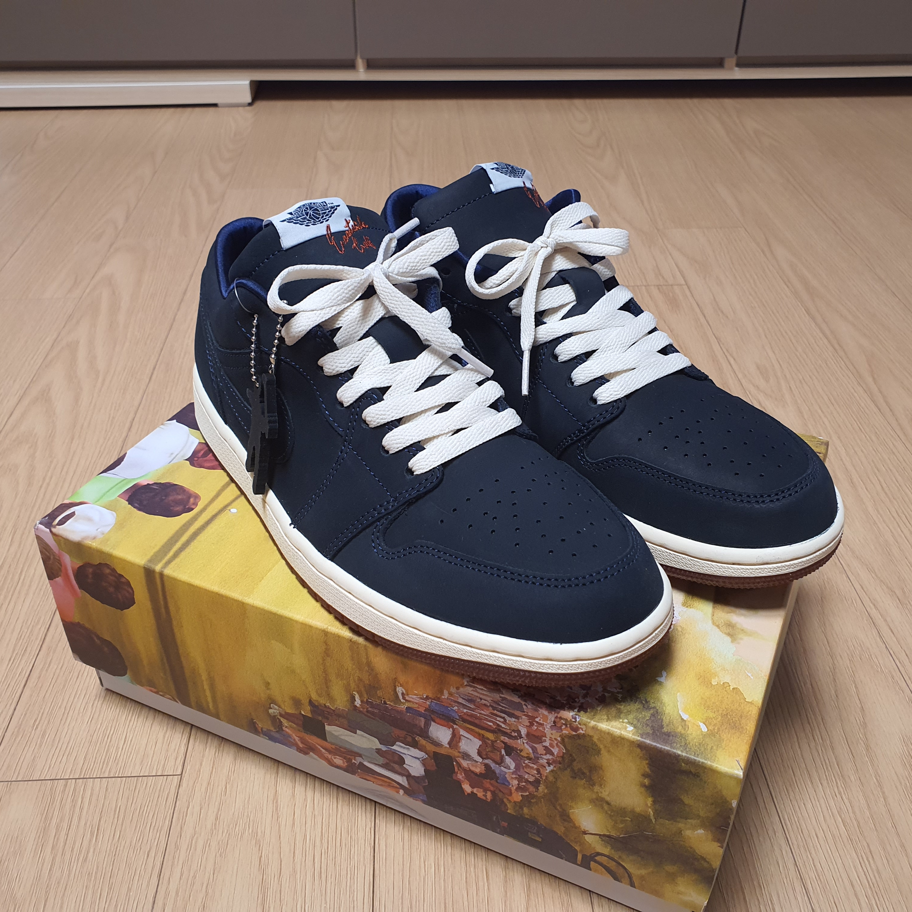 Jordan 1 x Eastside Golf Low Midnight Navy 착용 스타일 - 2