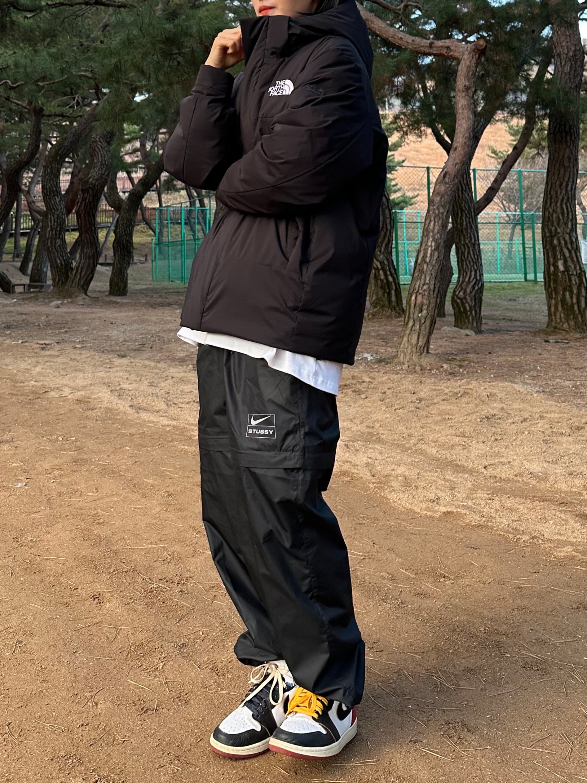 Nike x Stussy NRG FL Storm-Fit Pants Black (DO7170-010), Nike x Stussy NRG FL Storm-Fit Pants Black (DO7171-010) 착용 스타일 - 2