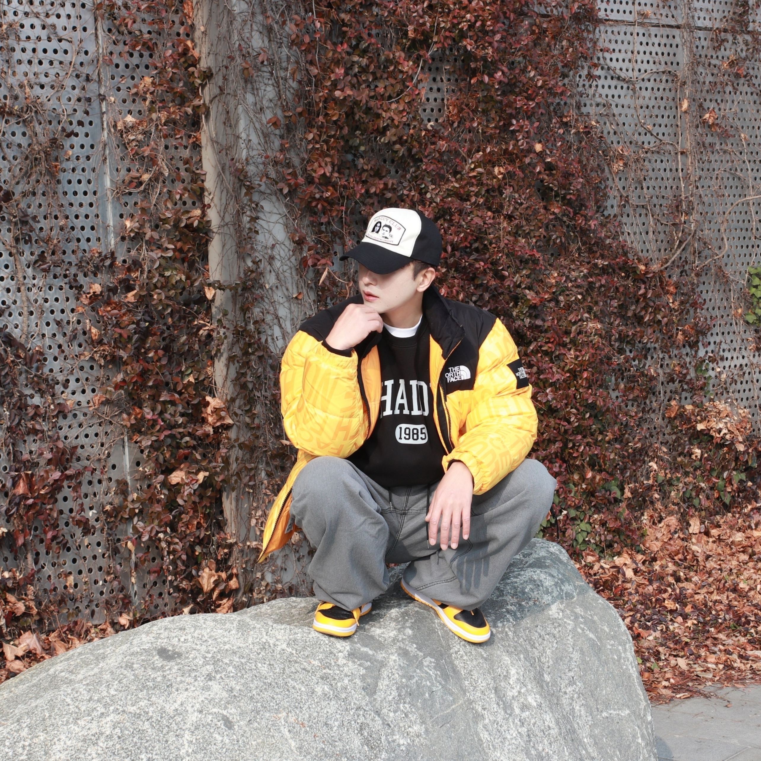 The North Face White Label Novelty Nuptse Down Jacket P Yellow, Nike Dunk Low Retro Championship Goldenrod 착용 스타일 - 2