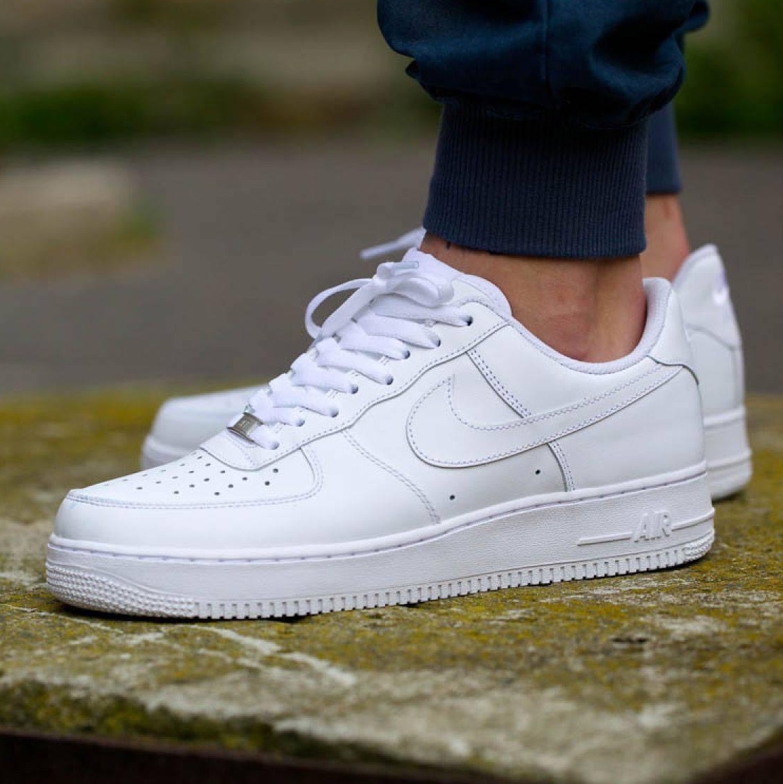(W) Nike Air Force 1 '07 Low White 착용 스타일 - 1