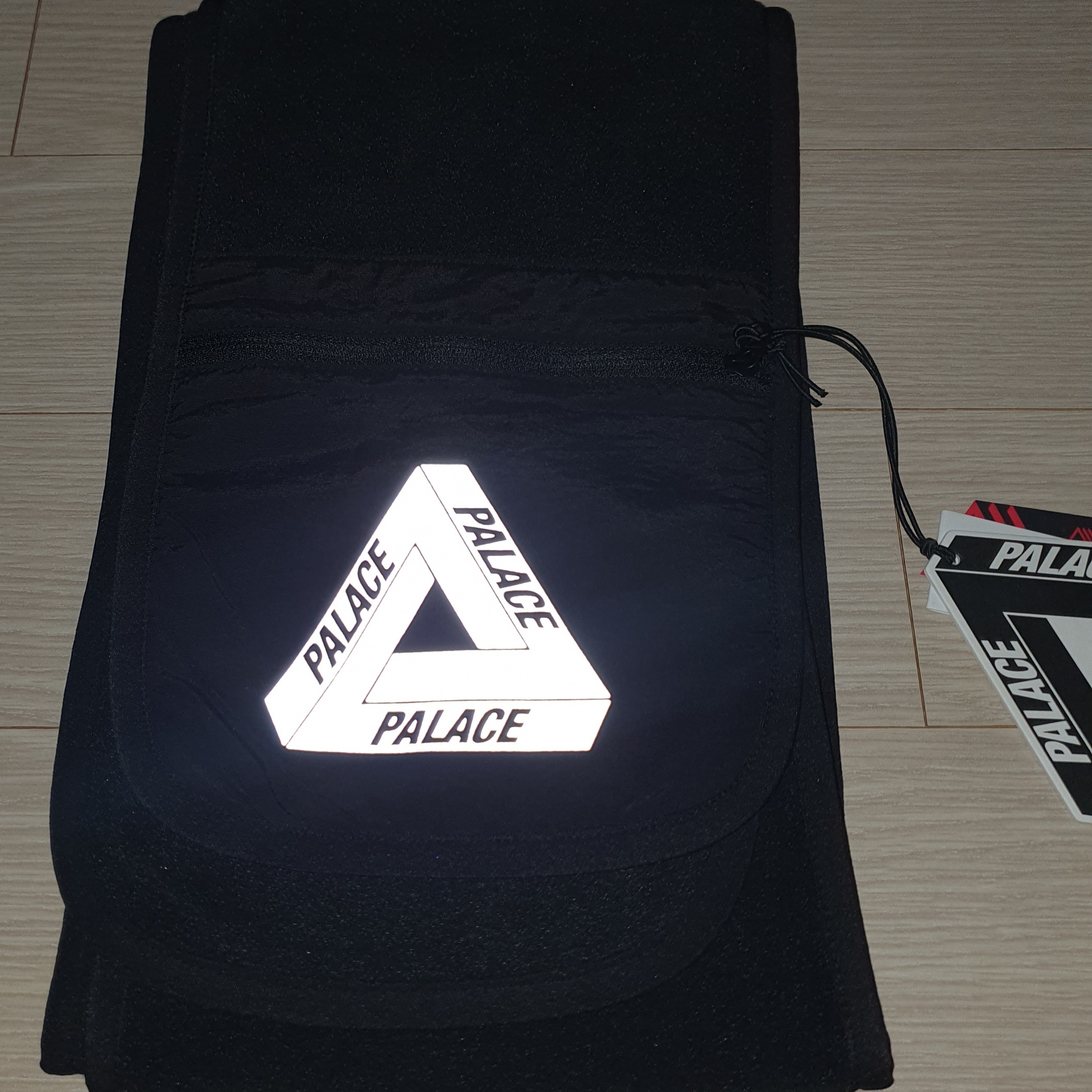Palace Polartec Lazer Scarf Black - 22FW 착용 스타일