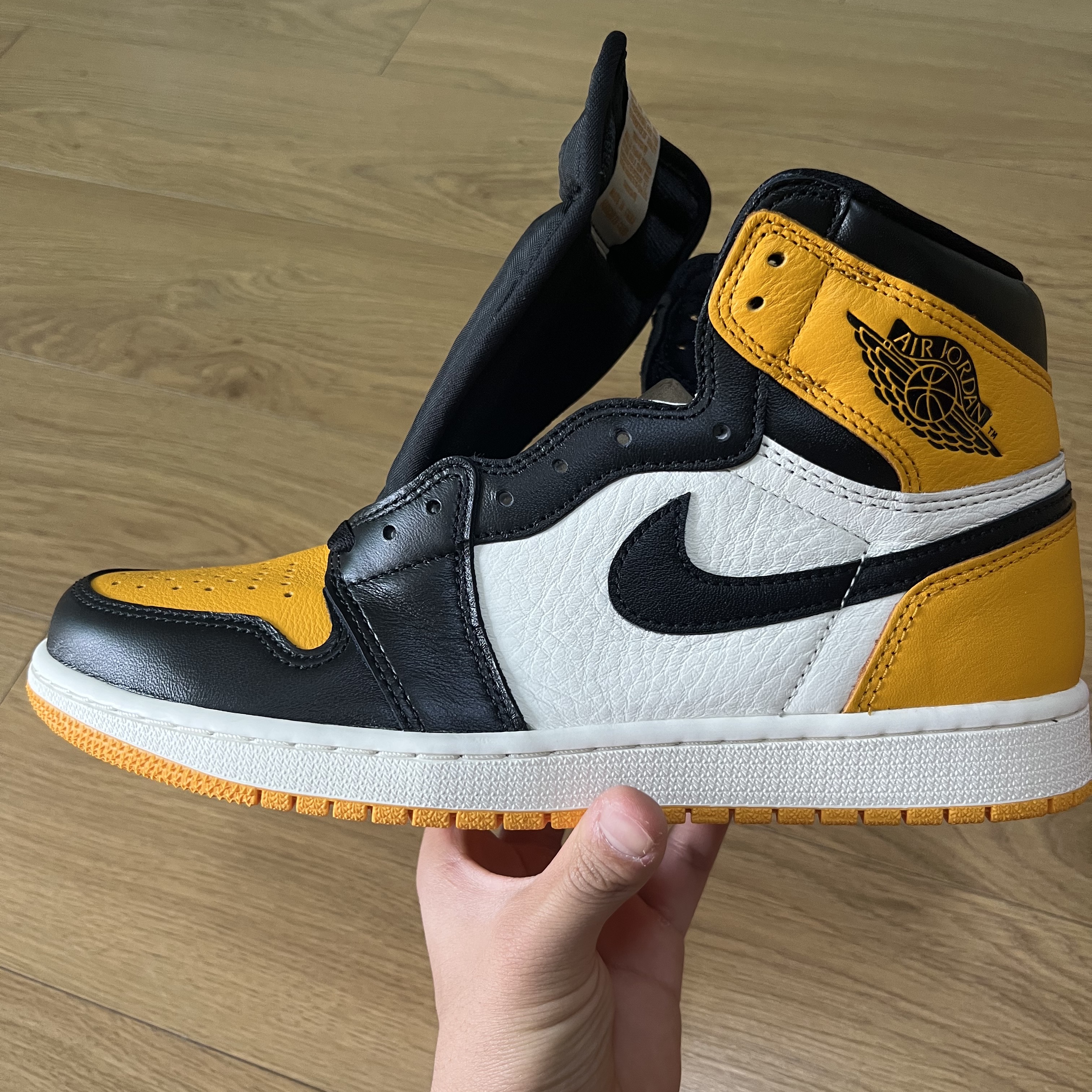 Jordan 1 Retro High OG Chicago 2022, Jordan 1 Retro High OG Taxi 착용 스타일