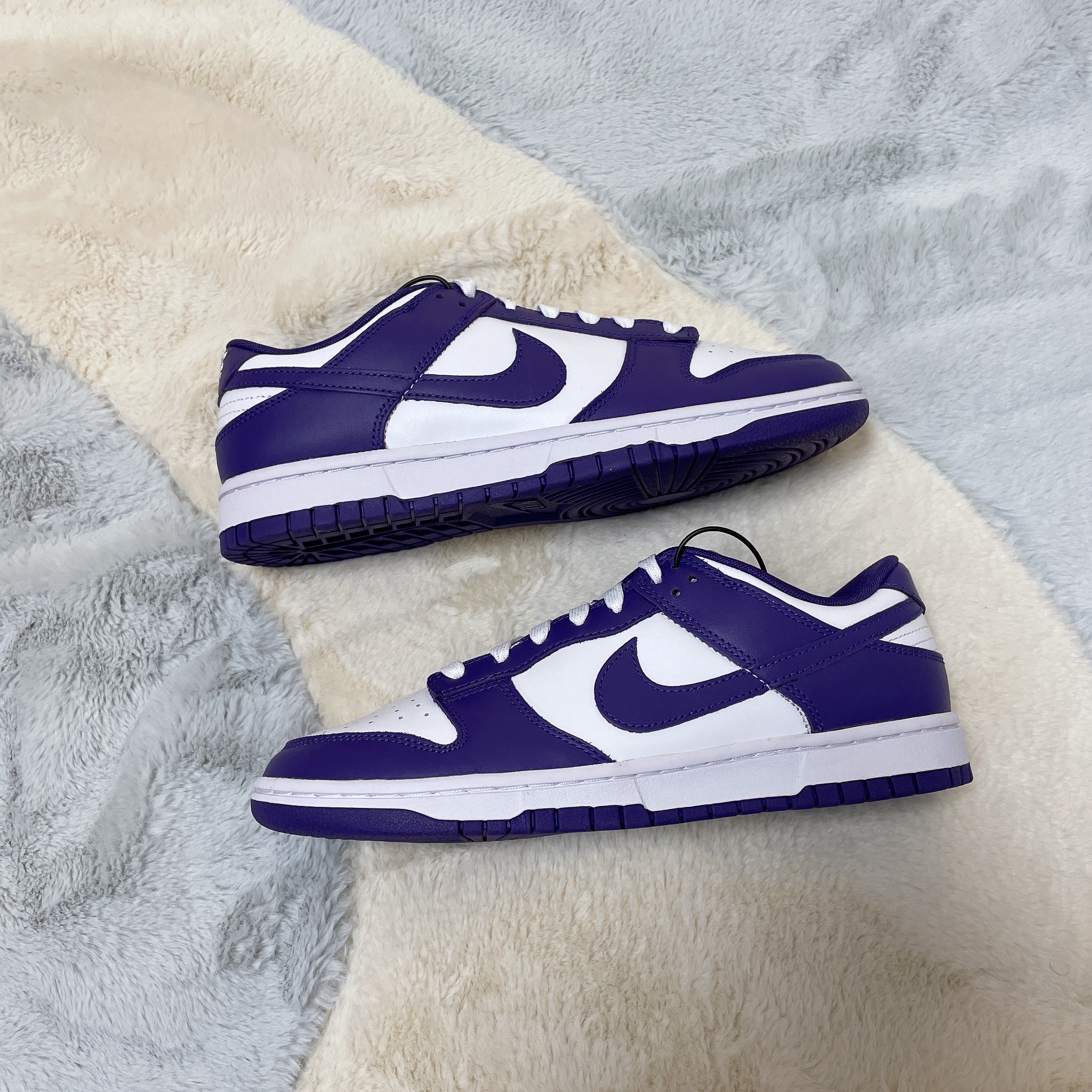Nike Dunk Low Retro Championship Court Purple 착용 스타일 - 2