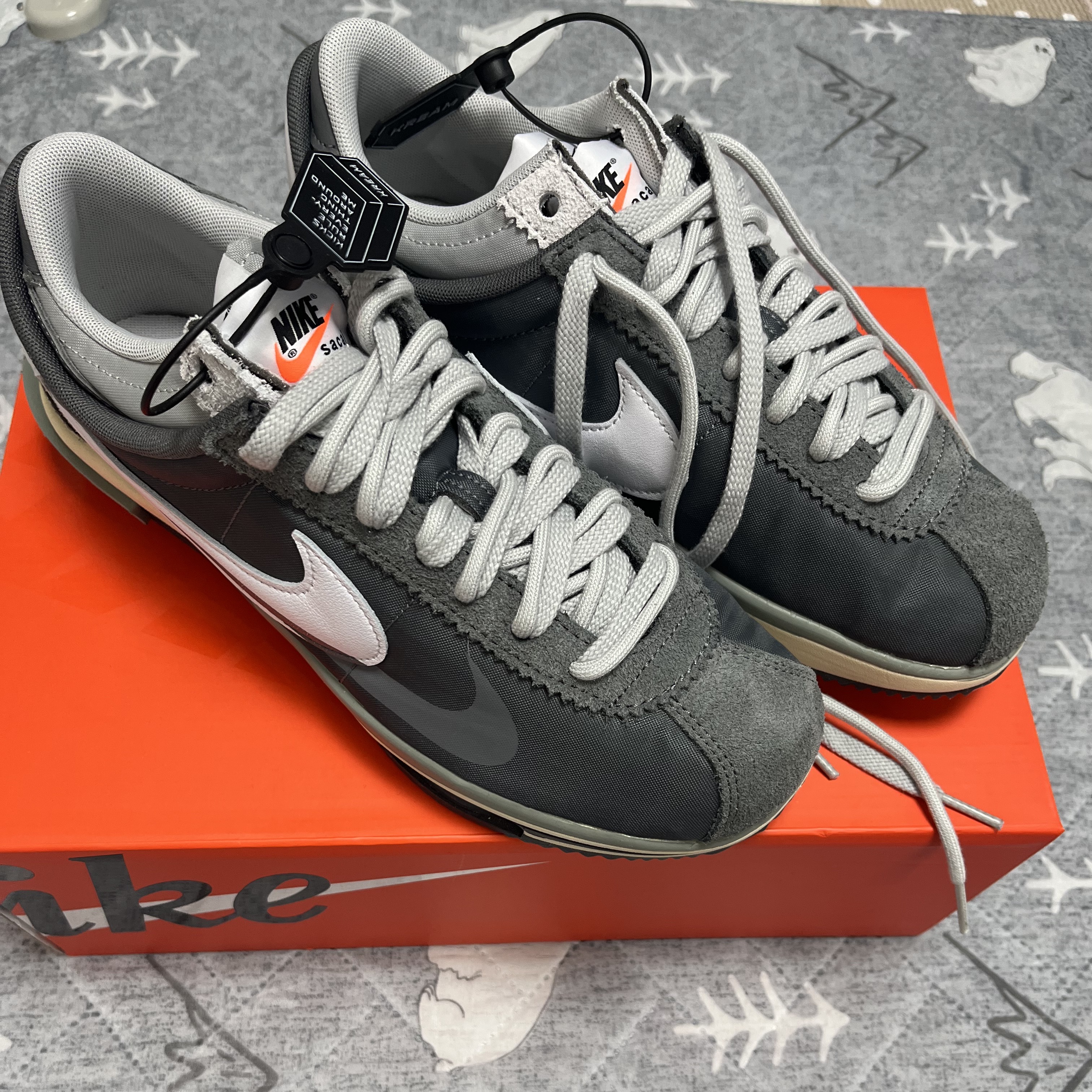 Nike x Sacai Zoom Cortez SP Iron Grey 착용 스타일