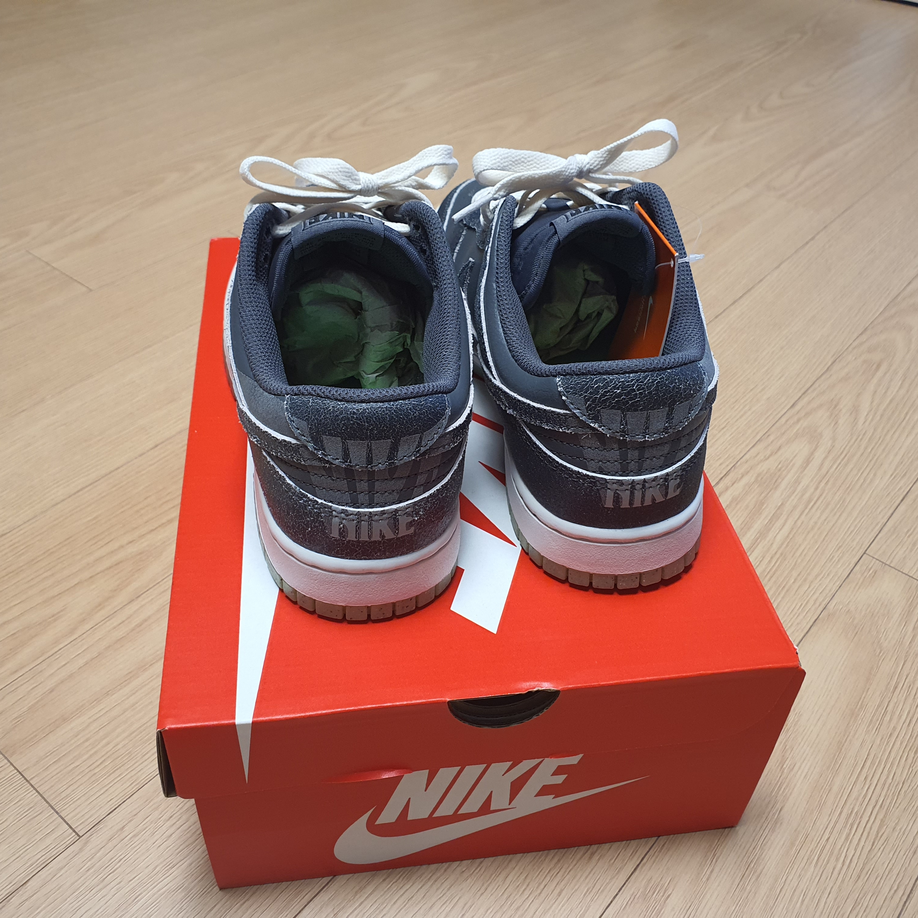 Nike Dunk Low Retro PRM Halloween 착용 스타일 - 4