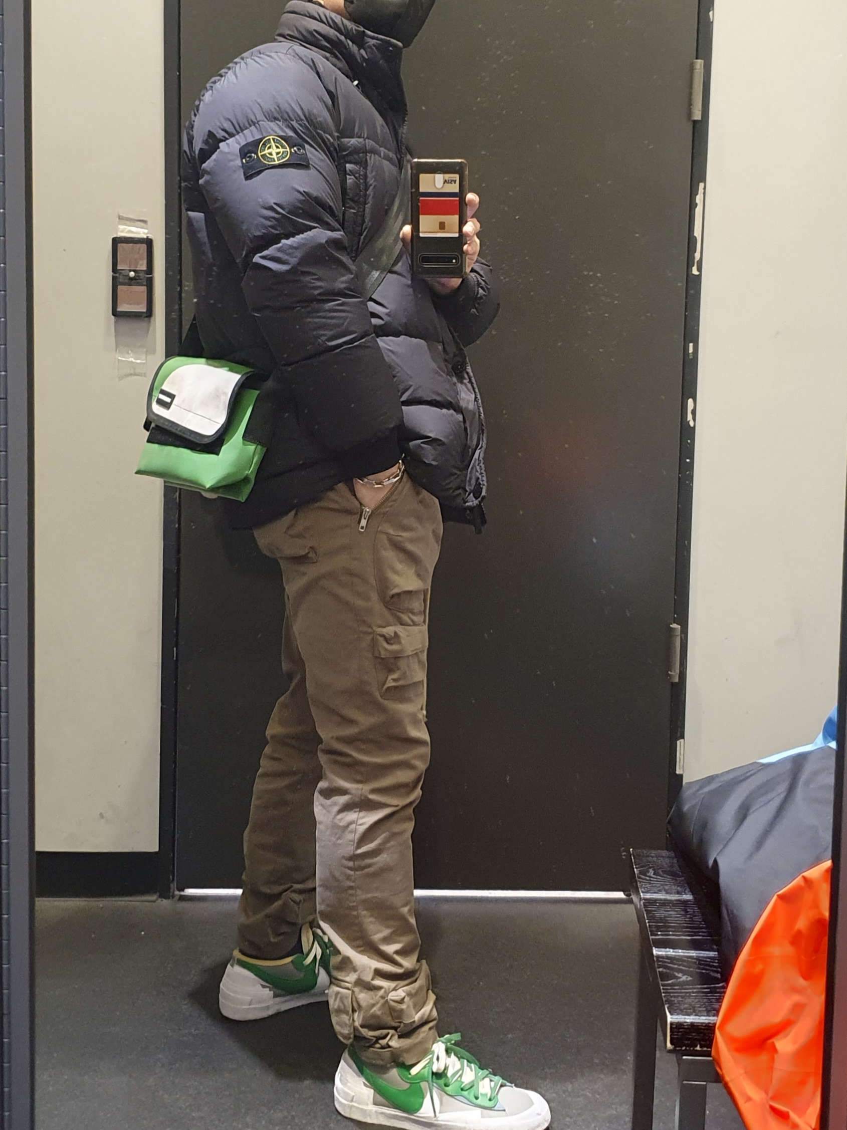 Nike x Sacai Blazer Low Classic Green, Stone Island 40123 Garment Dyed Crinkle Reps Down Jacket Marine Blue - 20FW 착용 스타일