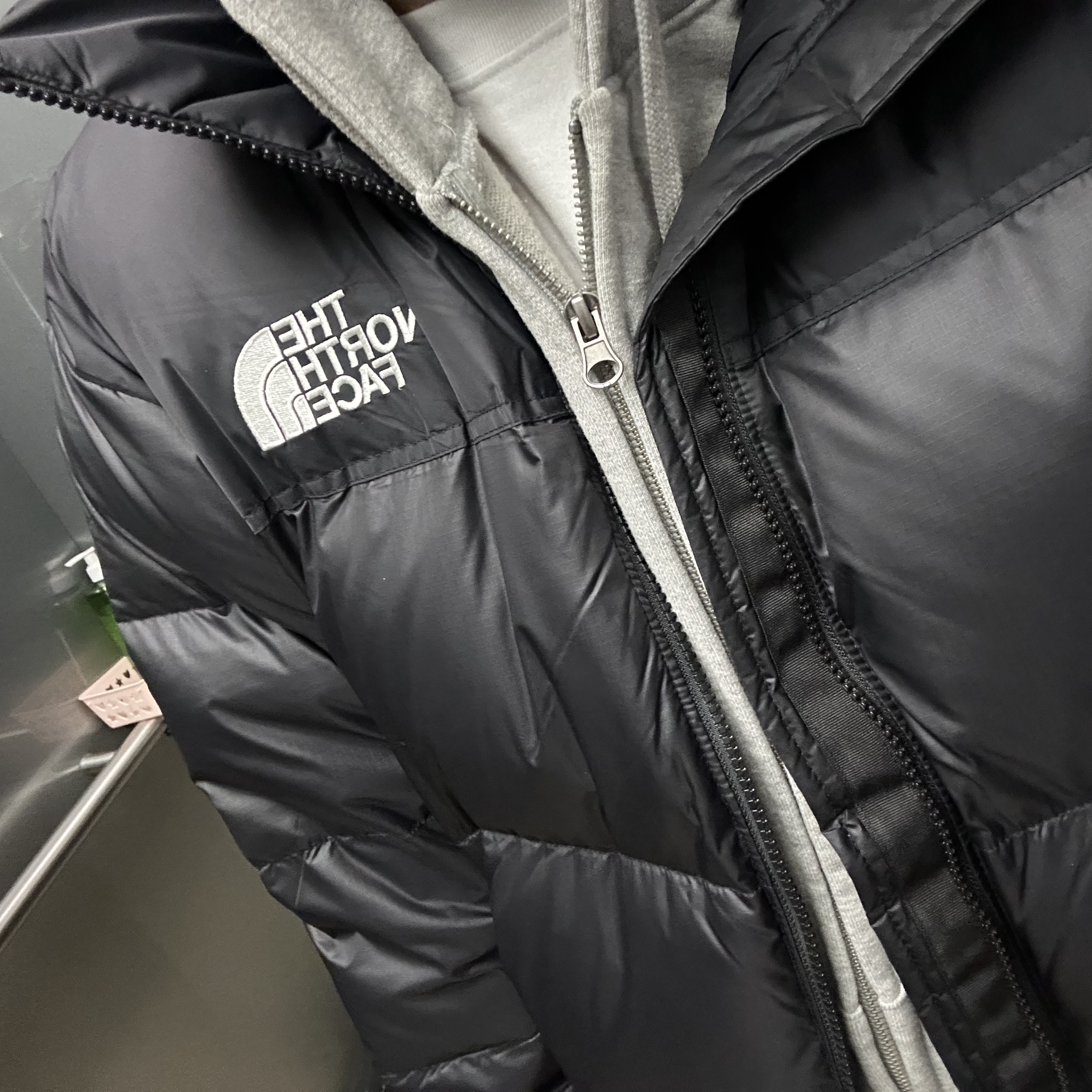 The North Face 1996 Eco Nuptse Jacket Black 착용 스타일