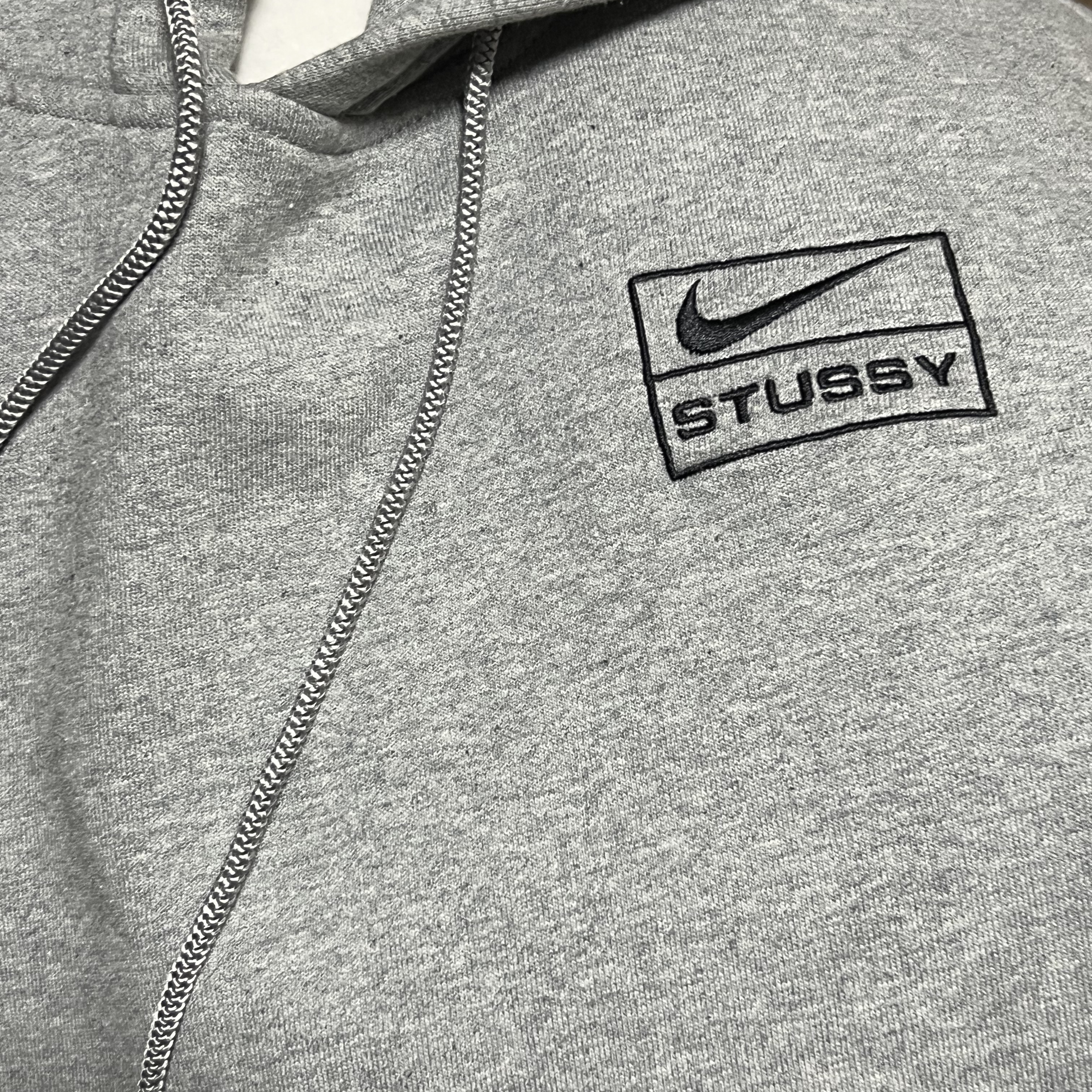 Nike x Stussy NRG RA Pullover Hoodie Dark Grey Heather (DJ9488-063) 착용 스타일