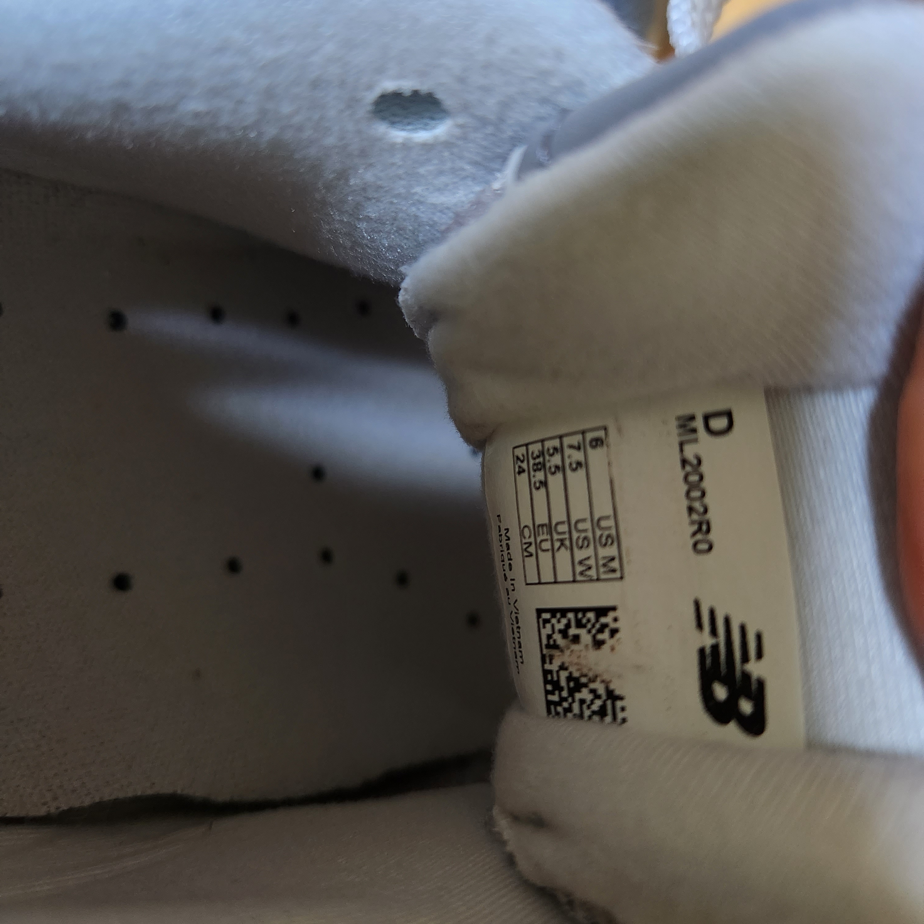 New Balance 2002R T2 Gray 착용 스타일 - 4