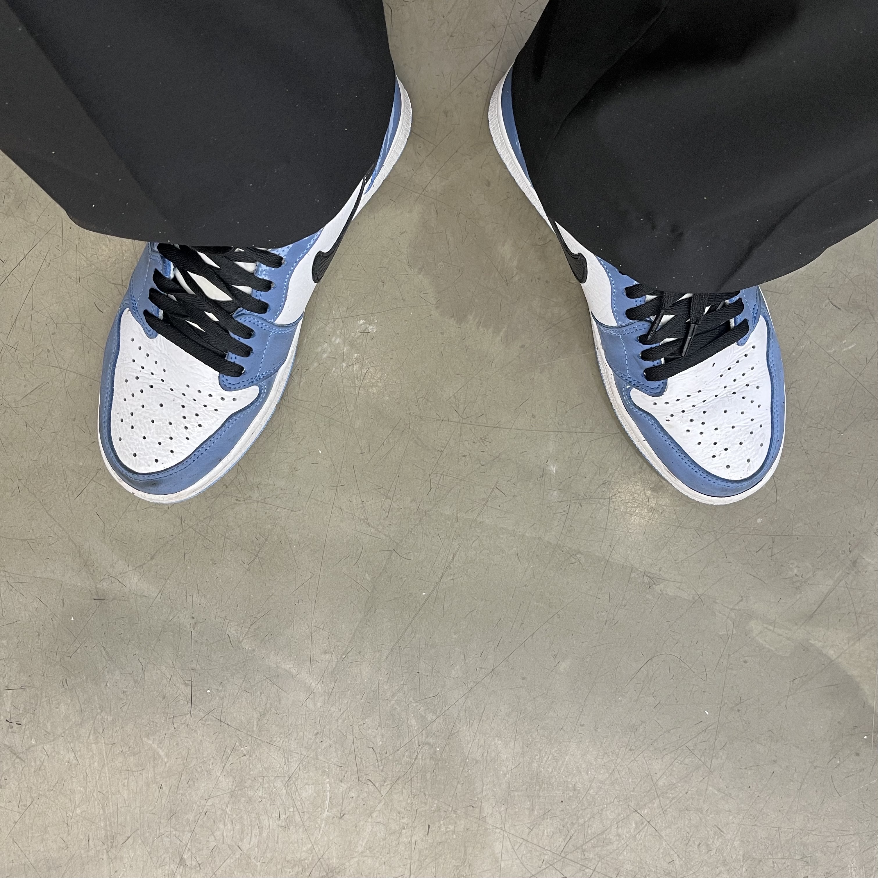 Jordan 1 Retro High OG University Blue 착용 스타일