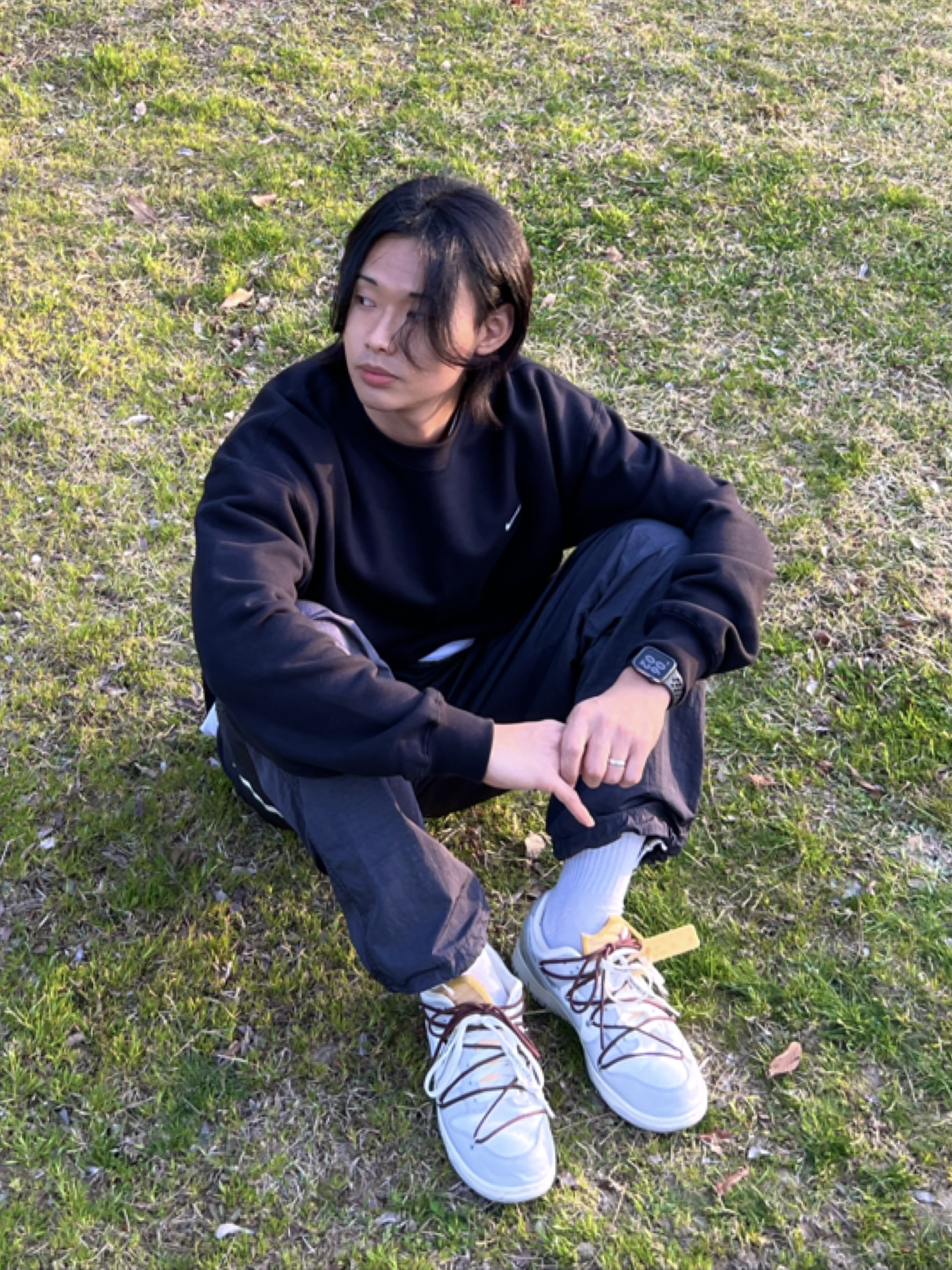 Nike NRG Solo Swoosh Crew Fleece Black White - Asia, Nike x Off-White Dunk Low The 50 - Lot 46 착용 스타일 - 1