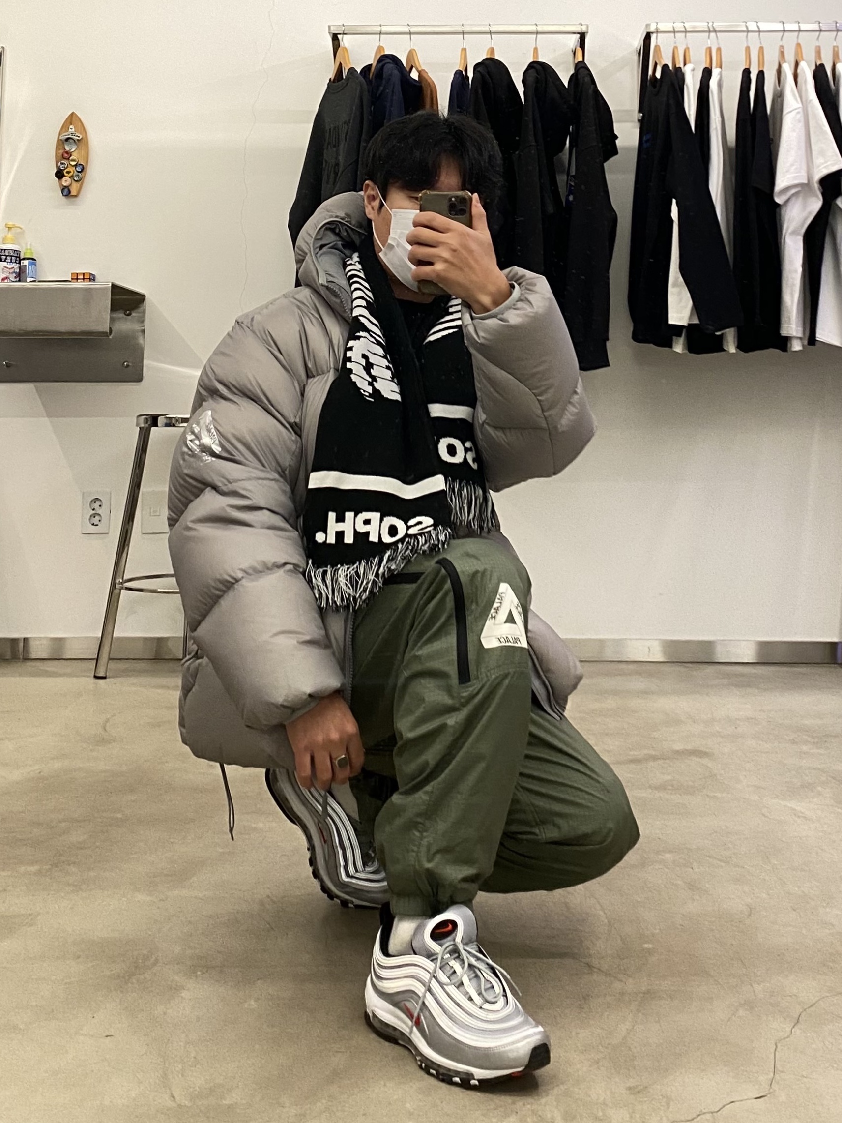 Palace Pertex Frost Balaclava Puffa Grey - 22FW, Nike Air Max 97 OG Silver Bullet 2022 착용 스타일