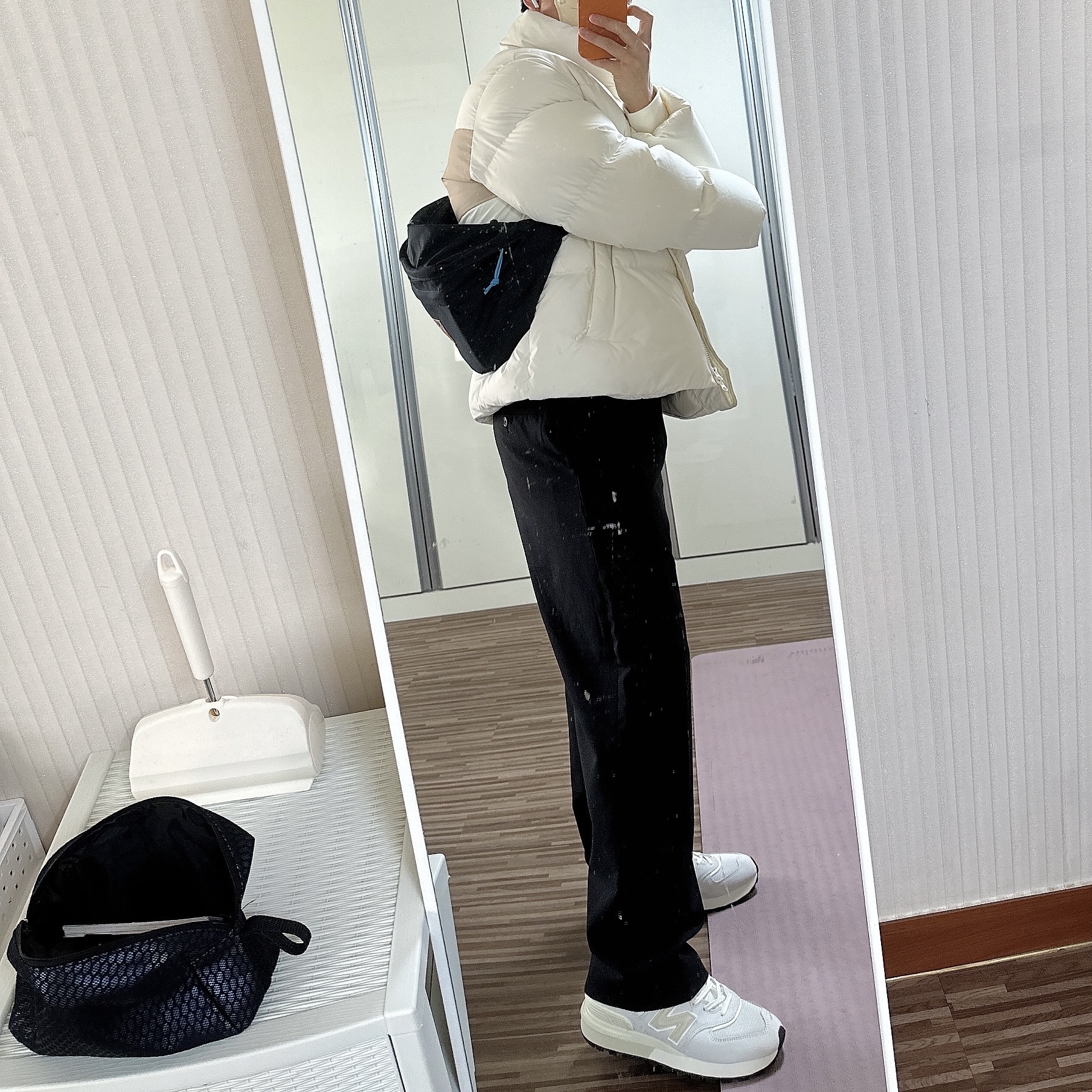 New Balance 574 Legacy Ivory 착용 스타일 - 3
