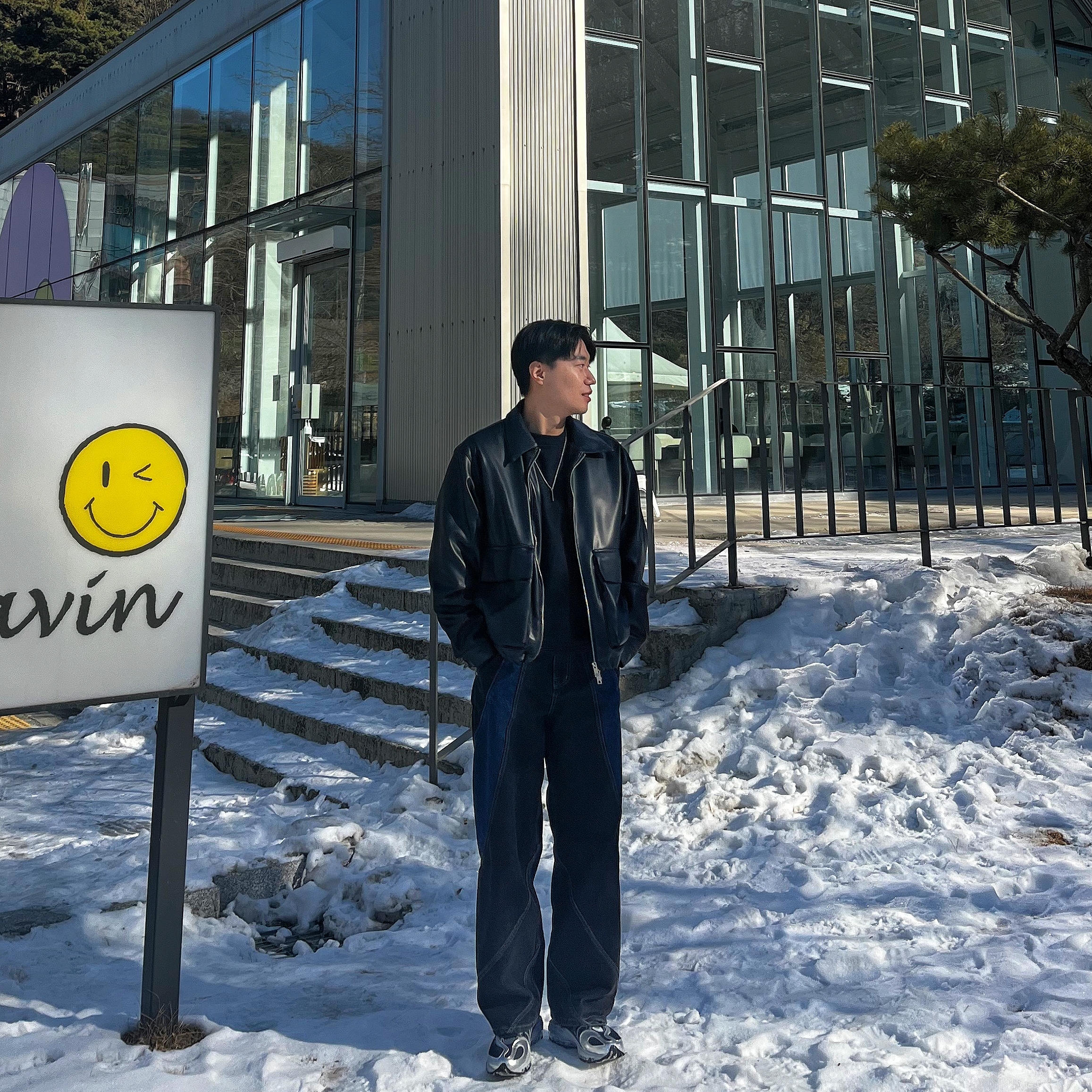 Nike Air Tuned Max Black Smoke Grey 착용 스타일