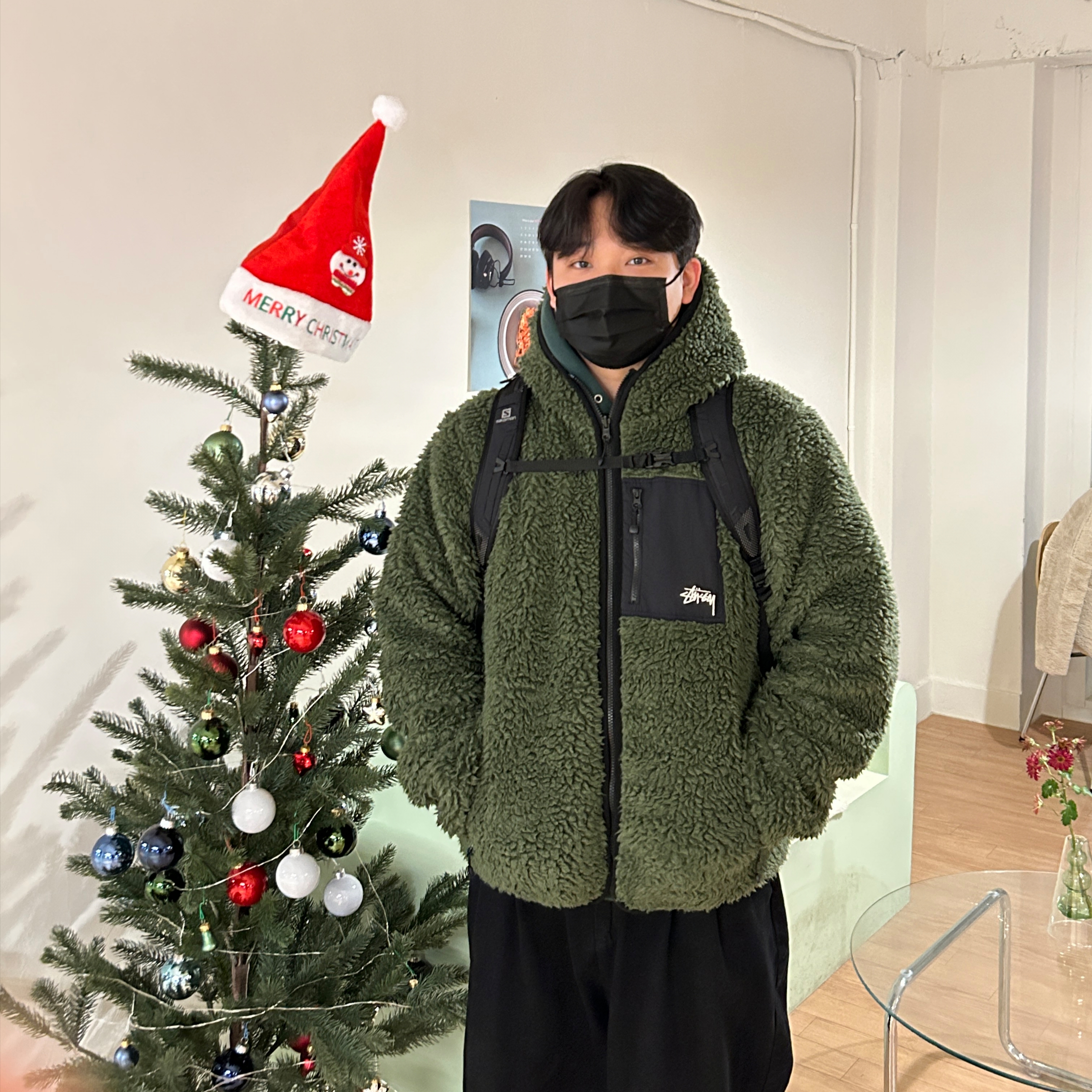 Stussy Sherpa Jacket Olive 착용 스타일