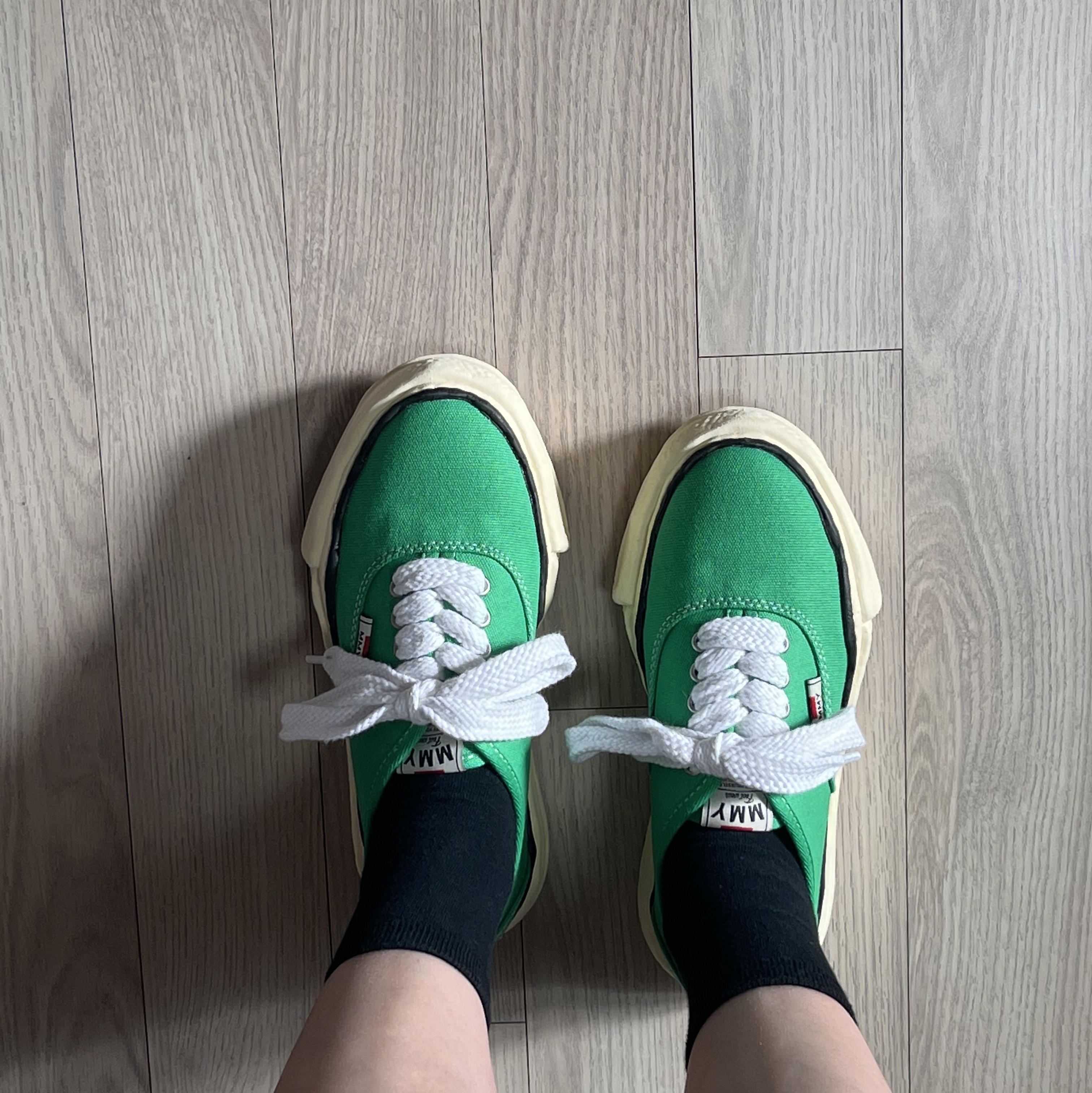 Maison Mihara Yasuhiro Baker OG Sole OD Canvas Low-top Sneakers Green 착용 스타일