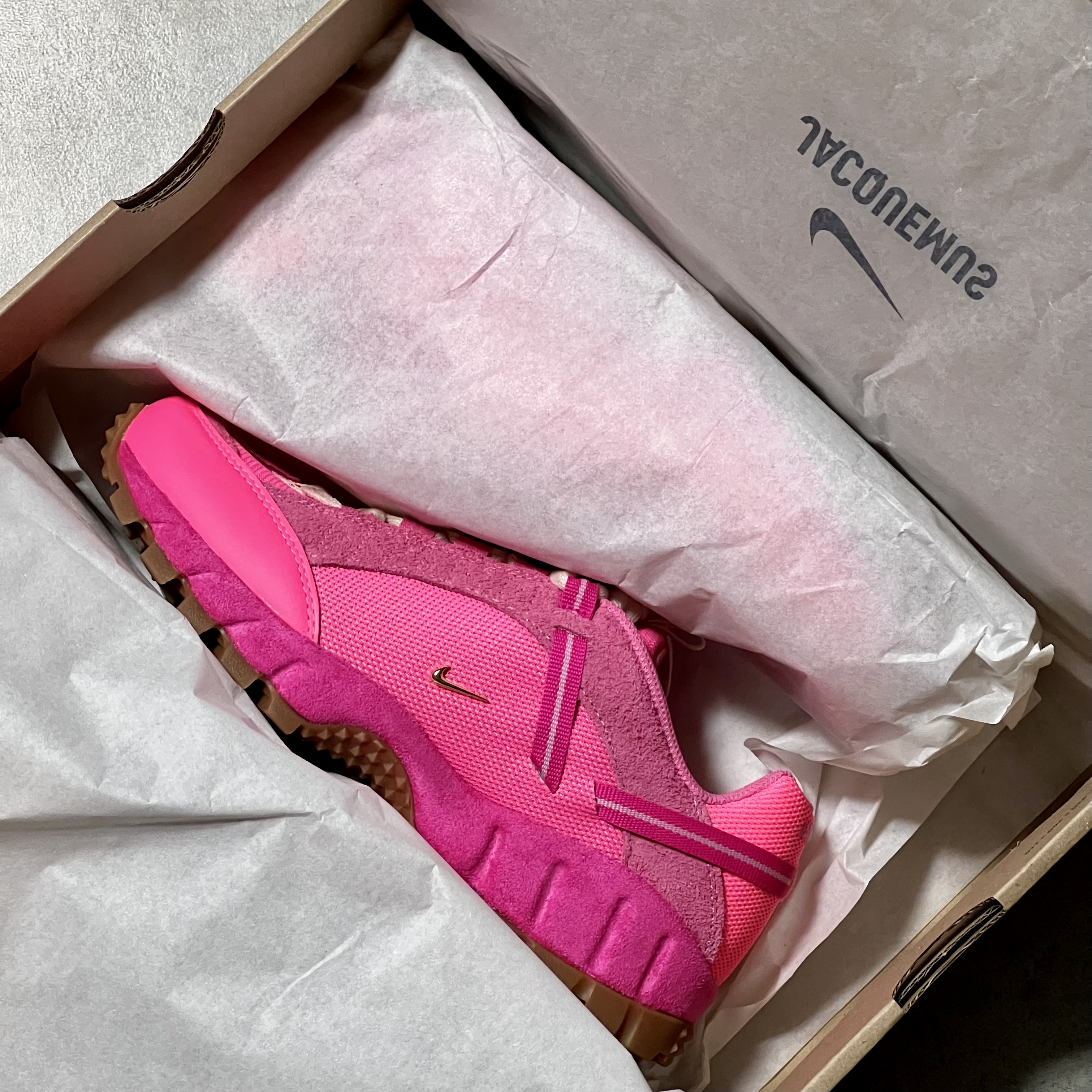 Nike x Jacquemus Air Humara LX Pink Flash 착용 스타일