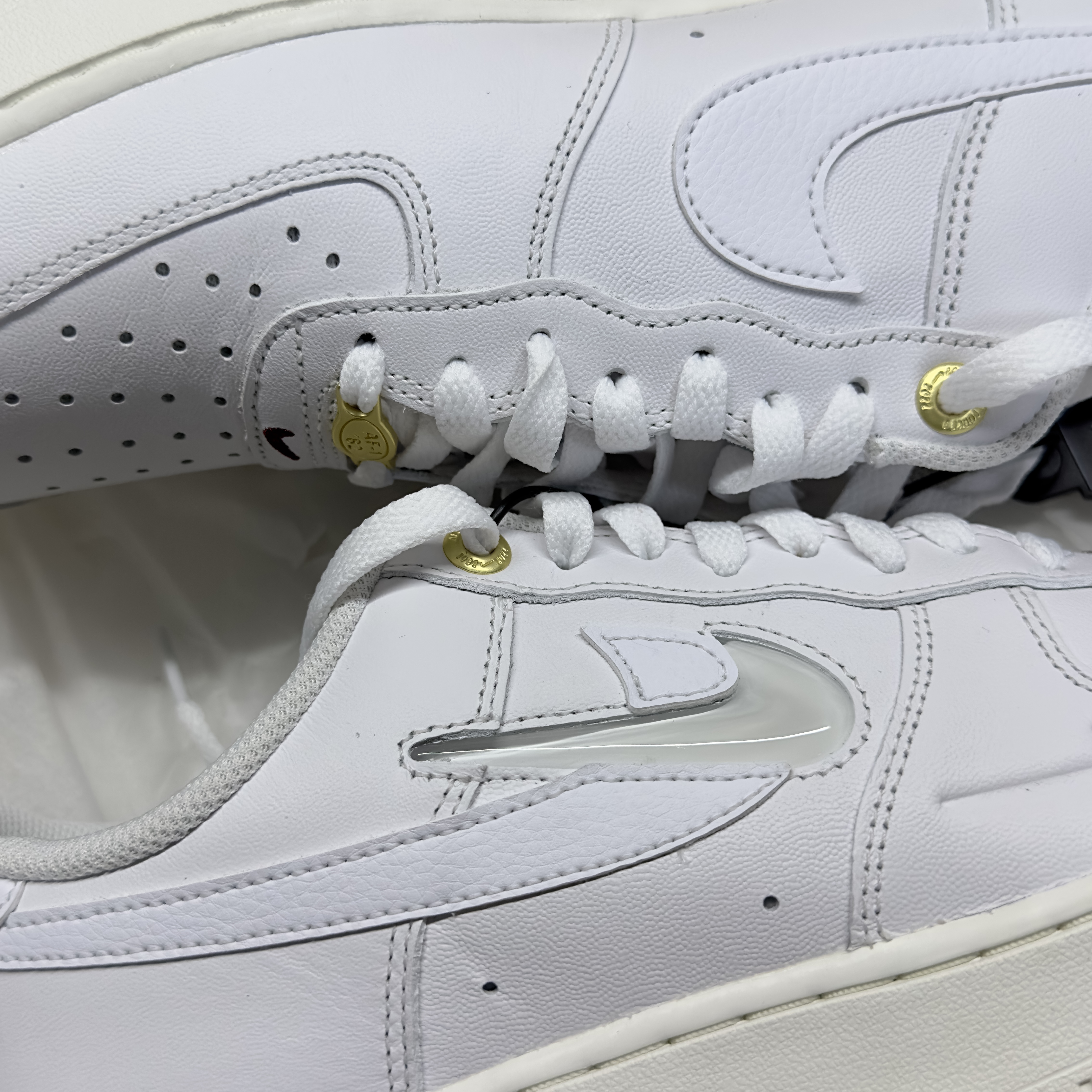Nike Air Force 1 '07 PRM 40th Anniversary Join Forces White 착용 스타일