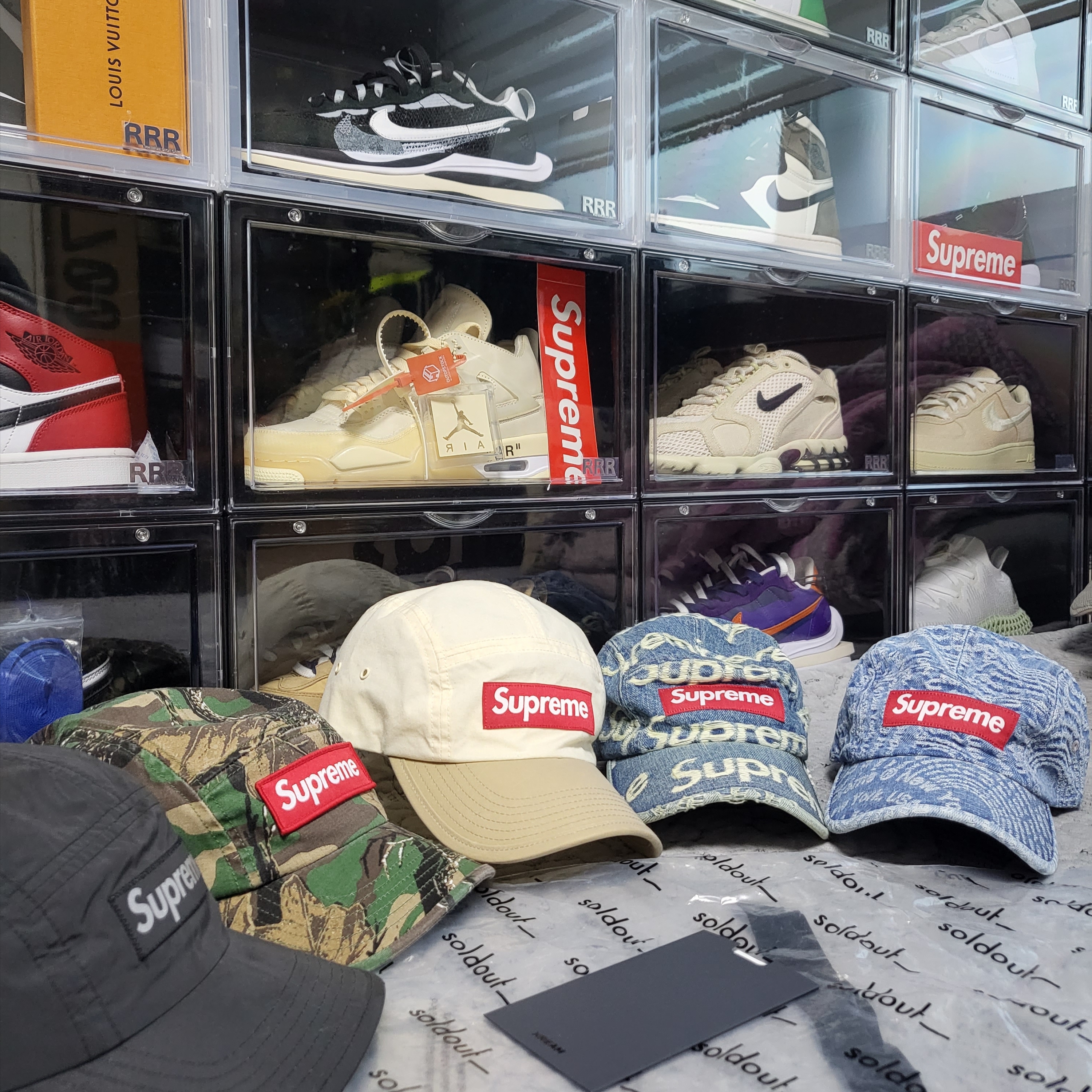 Supreme Military Camp Cap Branch Olive Camo - 22FW, Supreme Circles Jacquard Denim Camp Cap Blue - 21FW 착용 스타일