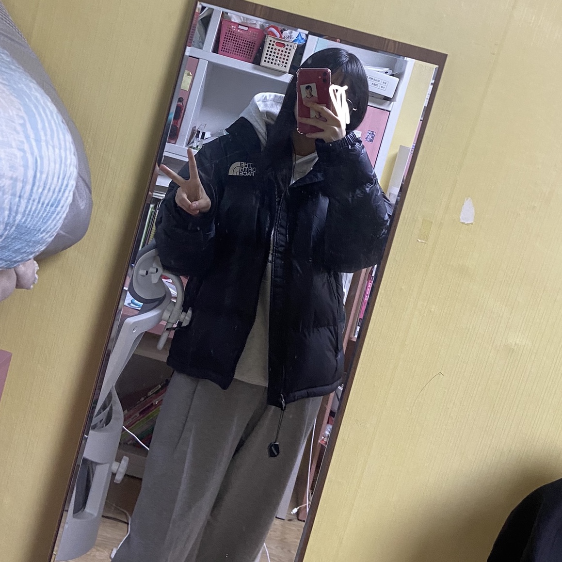 The North Face 1996 Eco Nuptse Jacket Black 착용 스타일