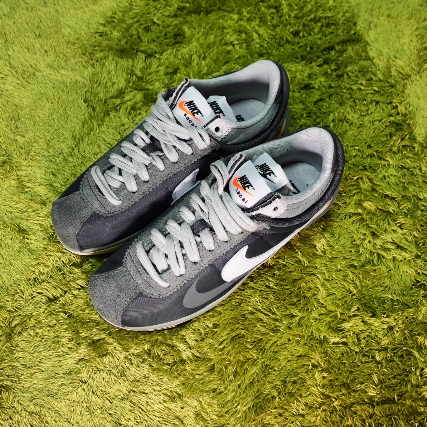 Nike x Sacai Zoom Cortez SP Iron Grey 착용 스타일 - 1