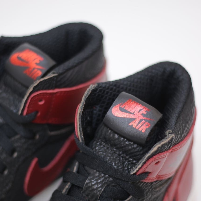 Jordan 1 Retro High OG Patent Bred, (W) Jordan 1 Retro High OG Varsity Red 착용 스타일 - 2