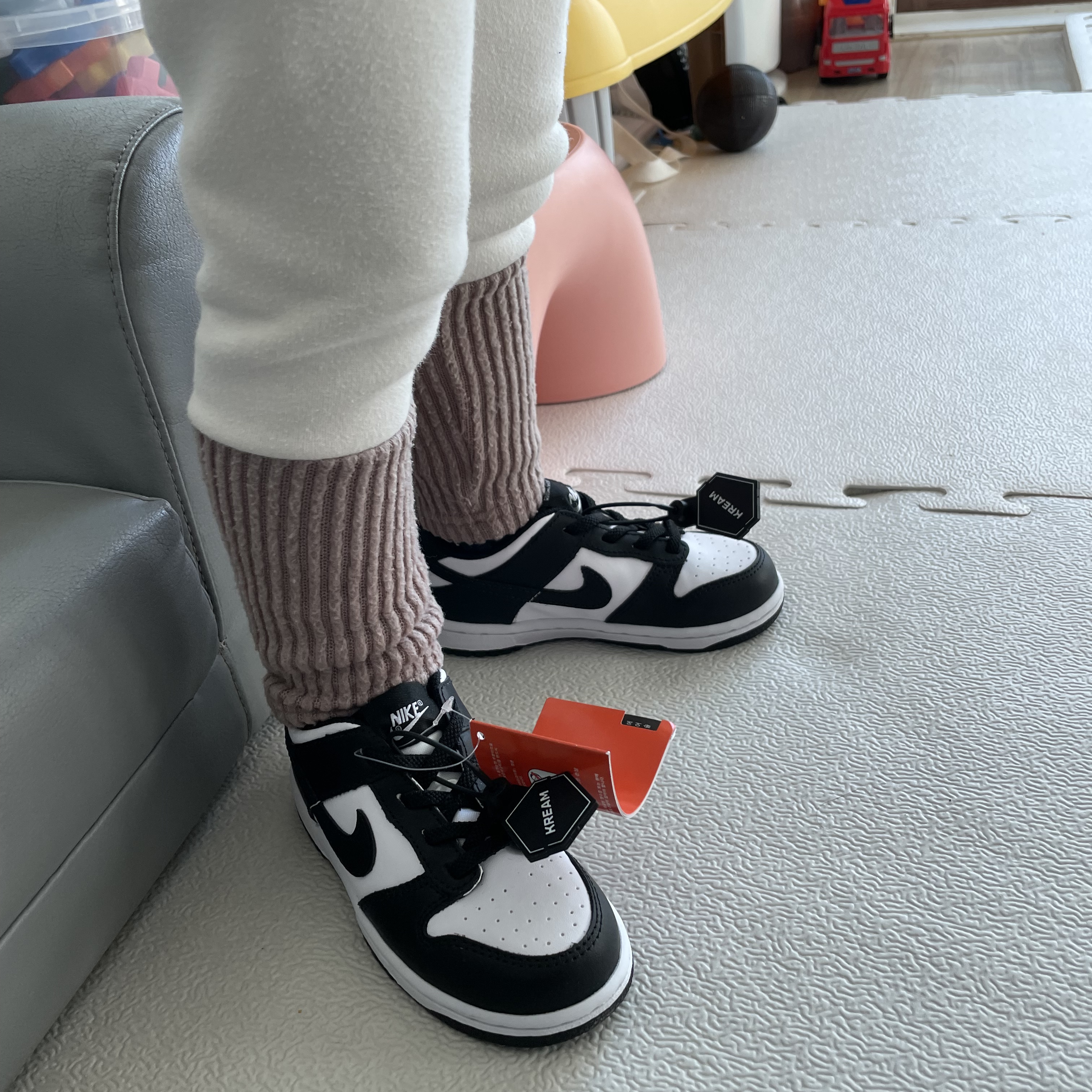 (TD) Nike Dunk Low Black 착용 스타일 - 2