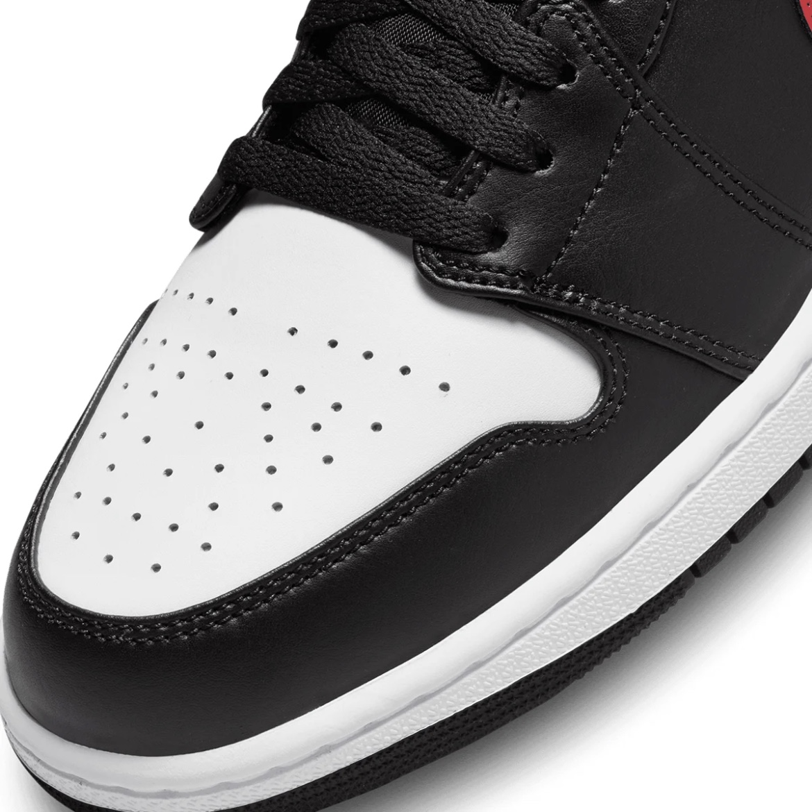Jordan 1 Low Black Fire Red 착용 스타일 - 3
