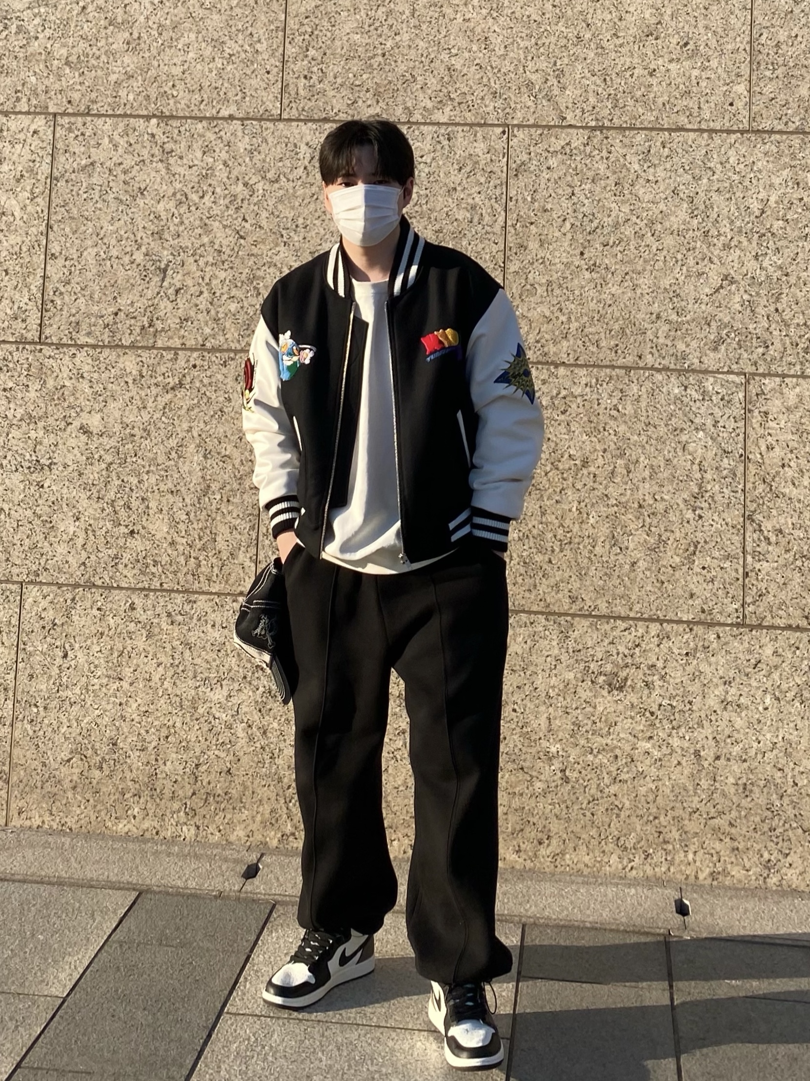 Jordan 1 Retro High OG Black Mocha 착용 스타일 - 1