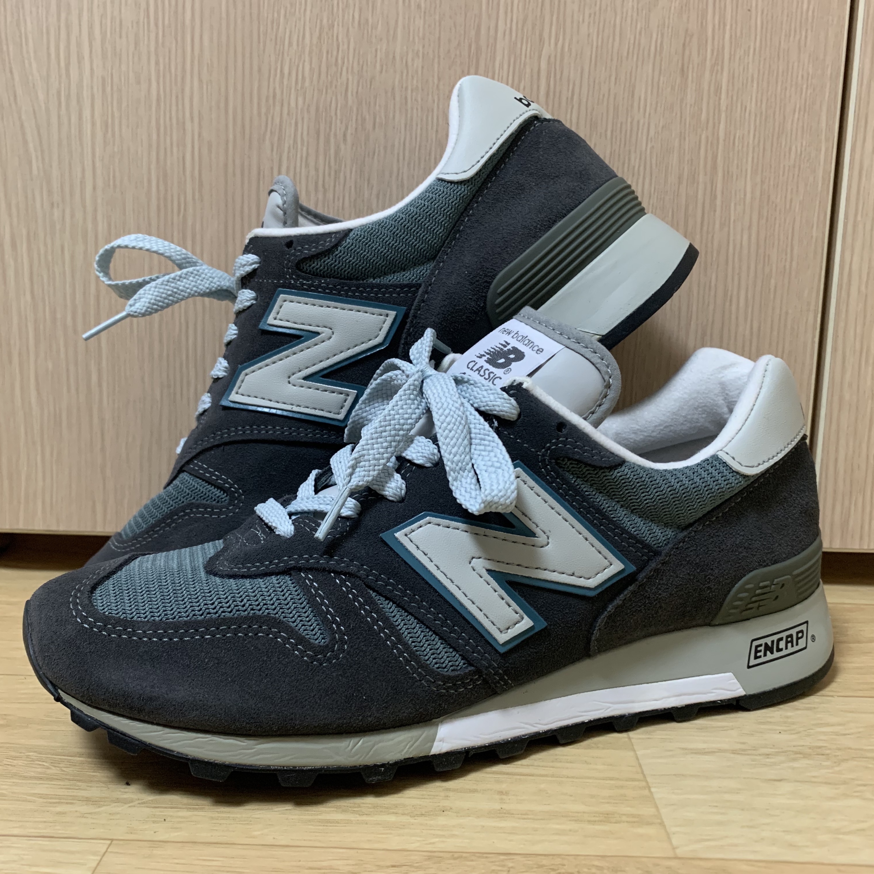 New Balance 1300 Made in USA Steel Blue - D Standard 착용 스타일 - 1