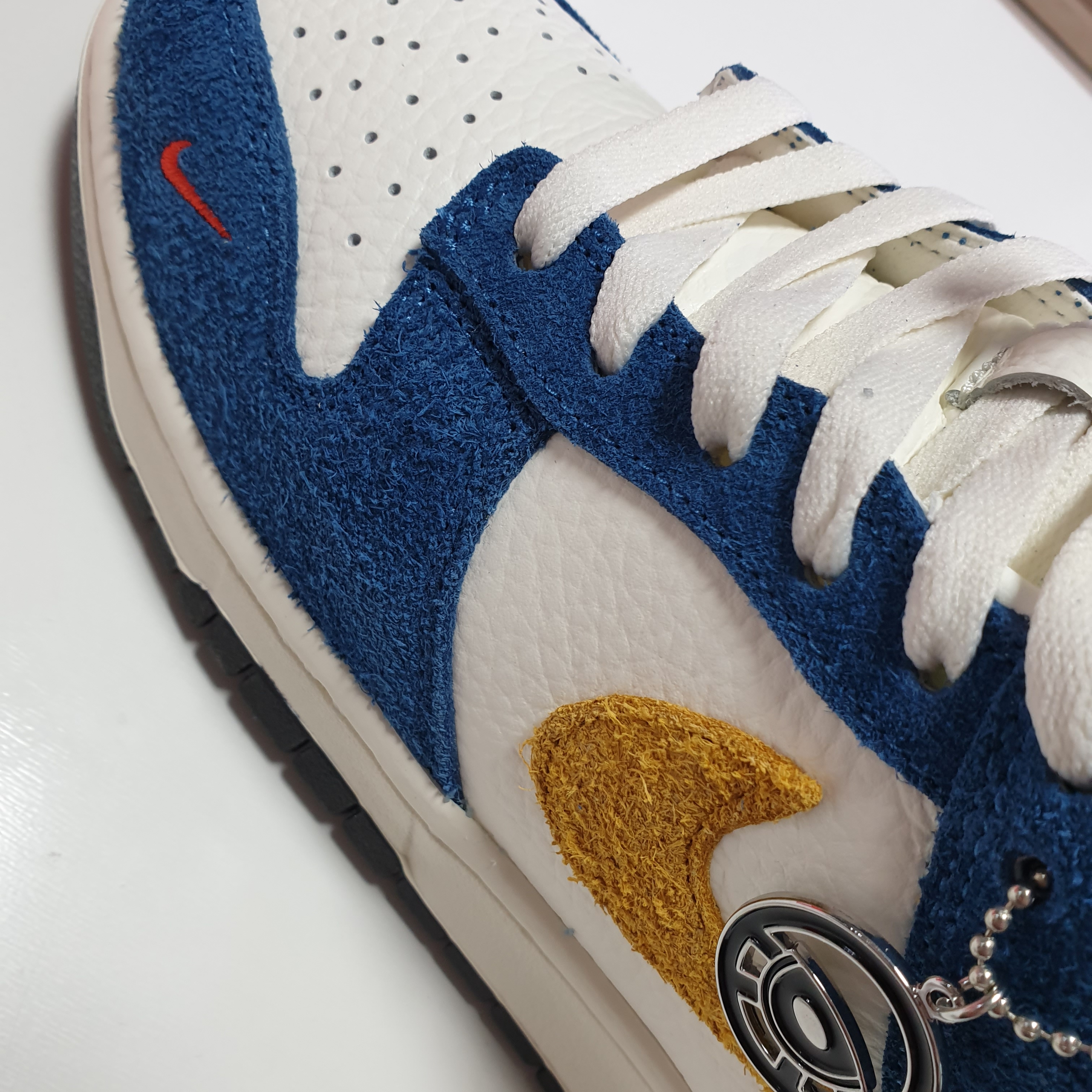 Nike x Kasina Dunk Low 80's Bus 착용 스타일 - 3