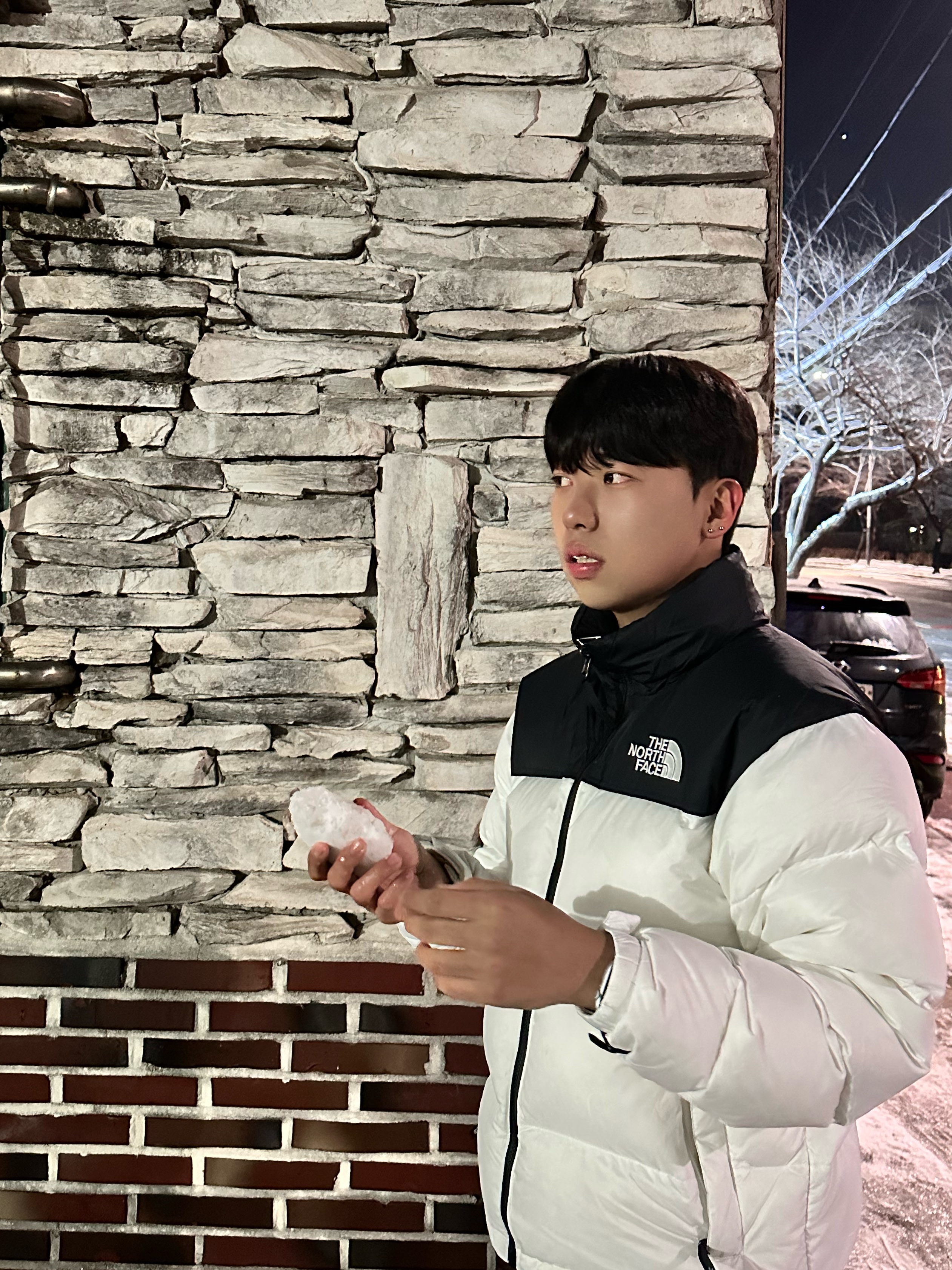 Apple AirPods Max Lightning Sky Blue (Korean Ver.), Apple iPhone 14 Pro 256GB Silver (Korean Ver.) 착용 스타일 - 5
