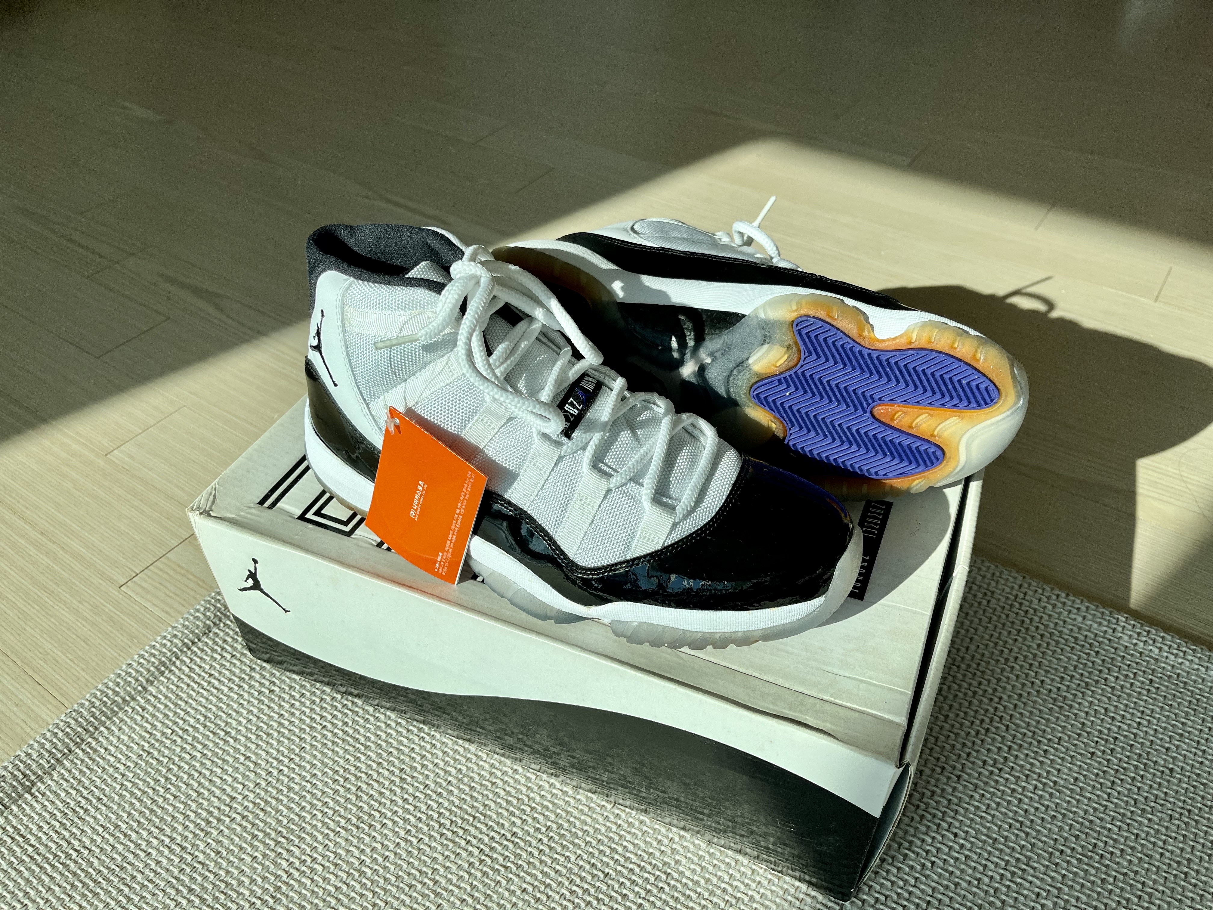 Jordan 11 Retro Concord 2011 착용 스타일 - 1