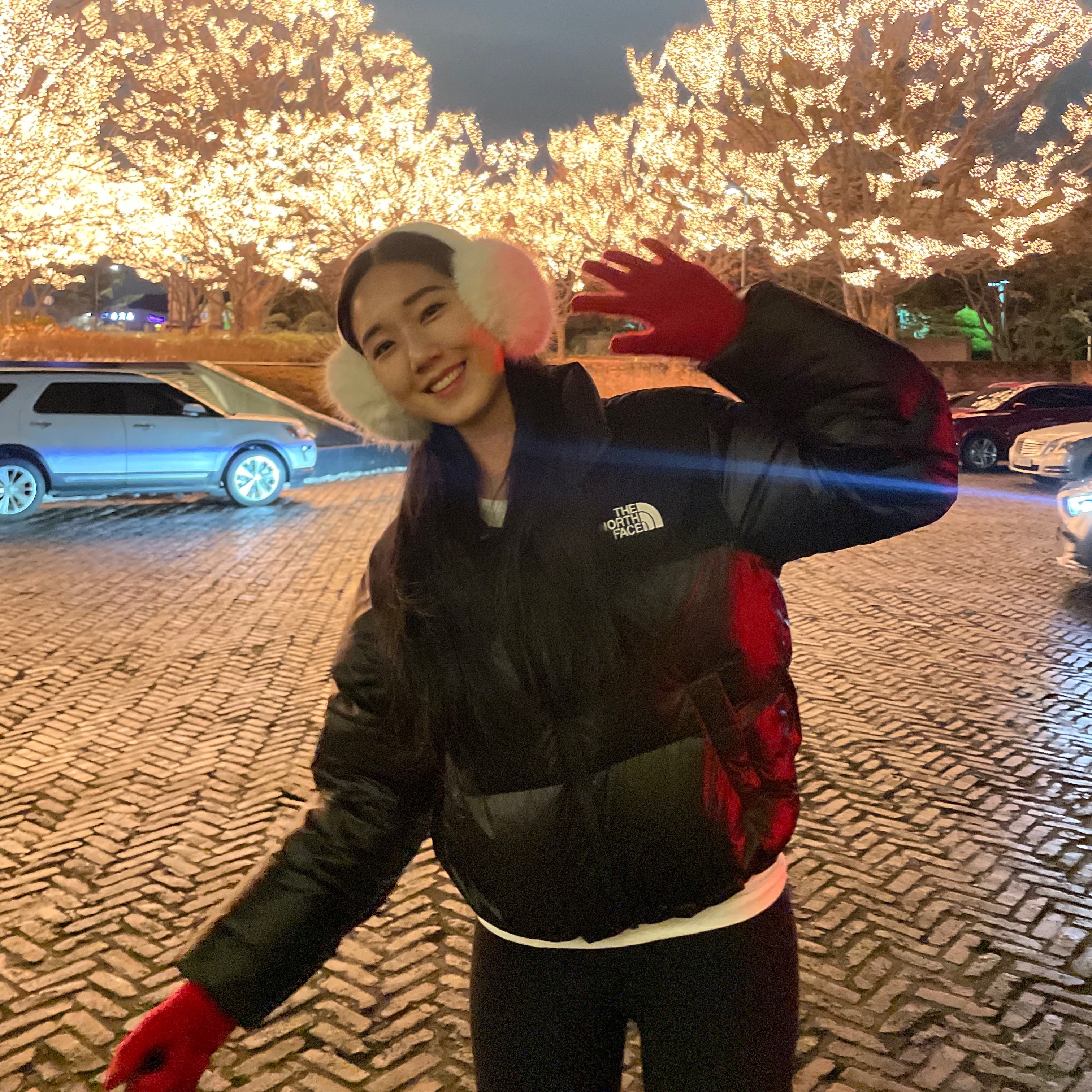 (W) The North Face White Label Novelty Nuptse Down Jacket Black 착용 스타일 - 1