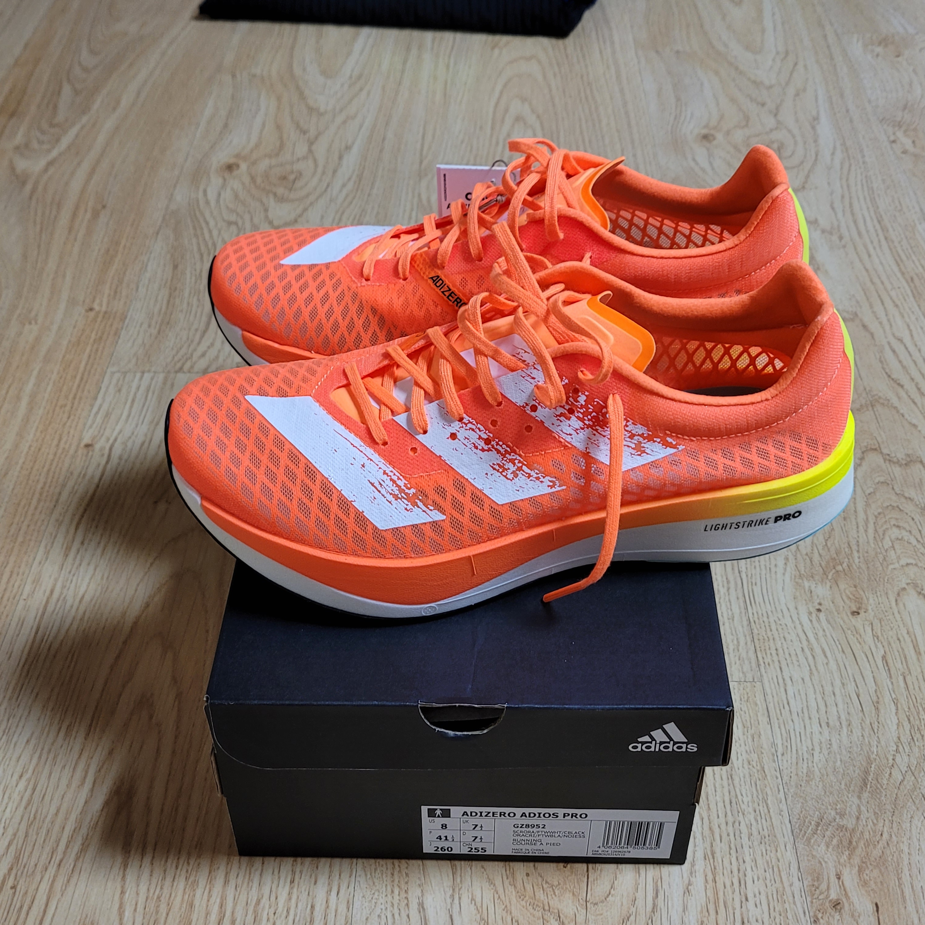 Adidas Adizero Adios Pro Dream Mile 착용 스타일 - 3