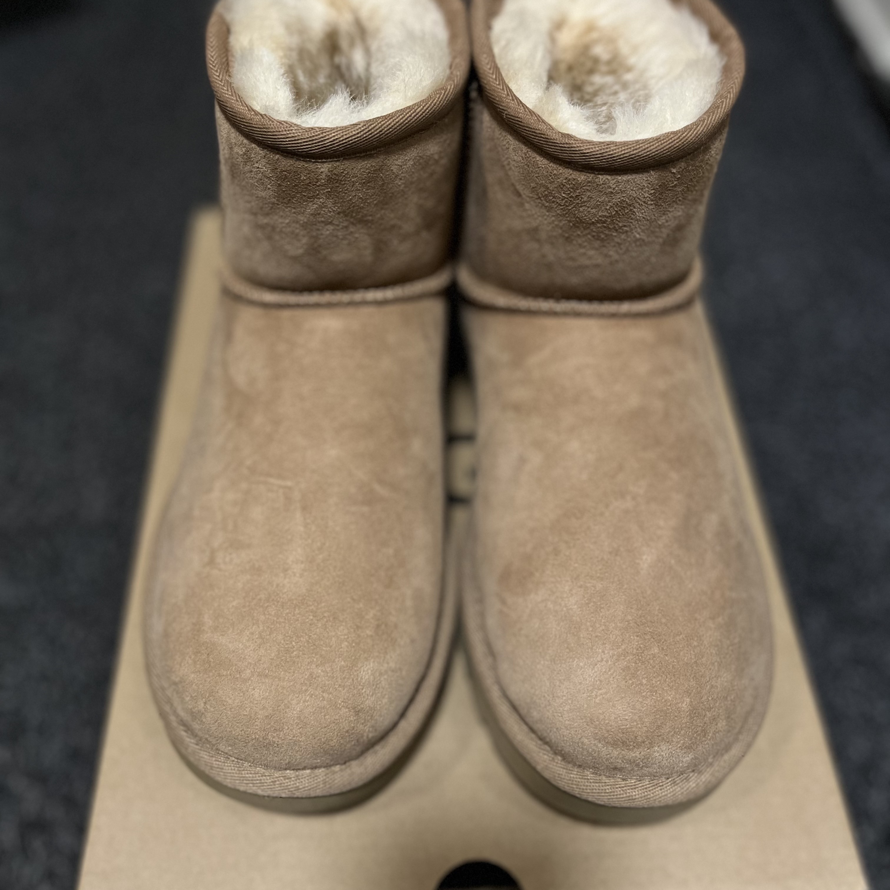 (W) UGG Classic Mini II Boots Chestnut 착용 스타일