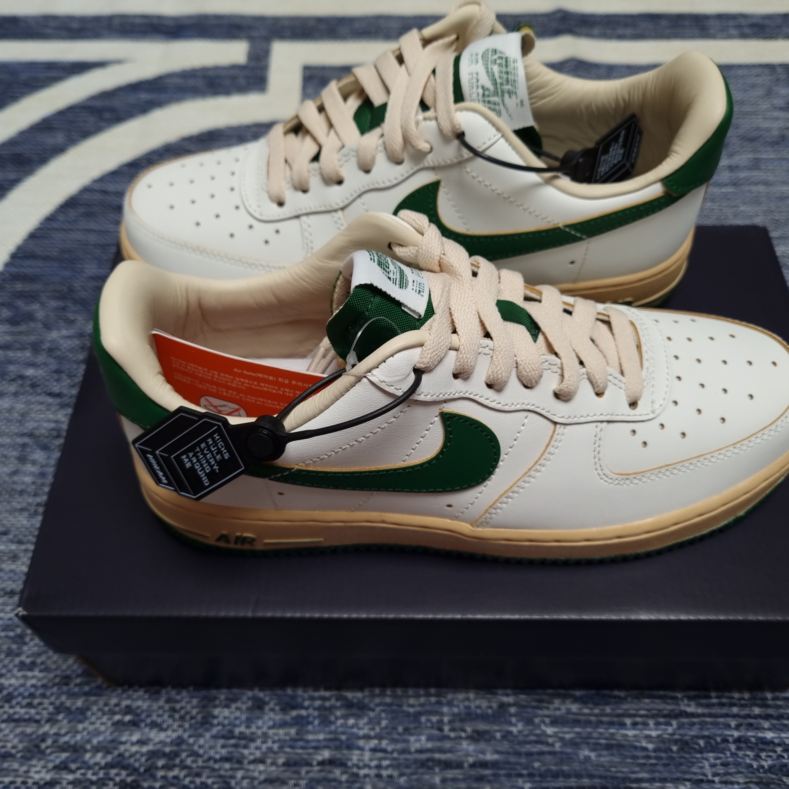 (W) Nike Air Force 1 Low Gorge Green 착용 스타일 - 2