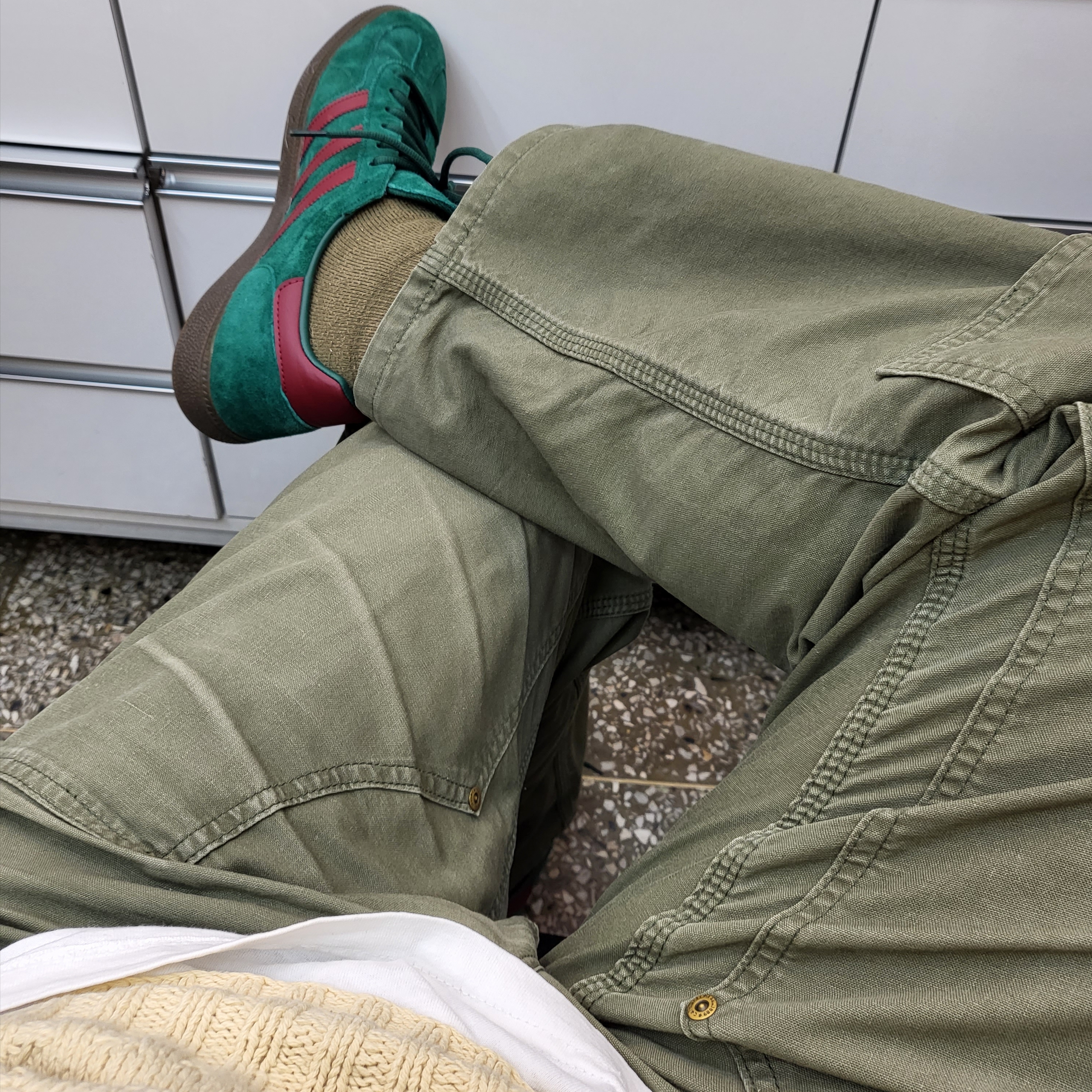 Adidas Spezial Handball Collegiate Green 착용 스타일 - 2